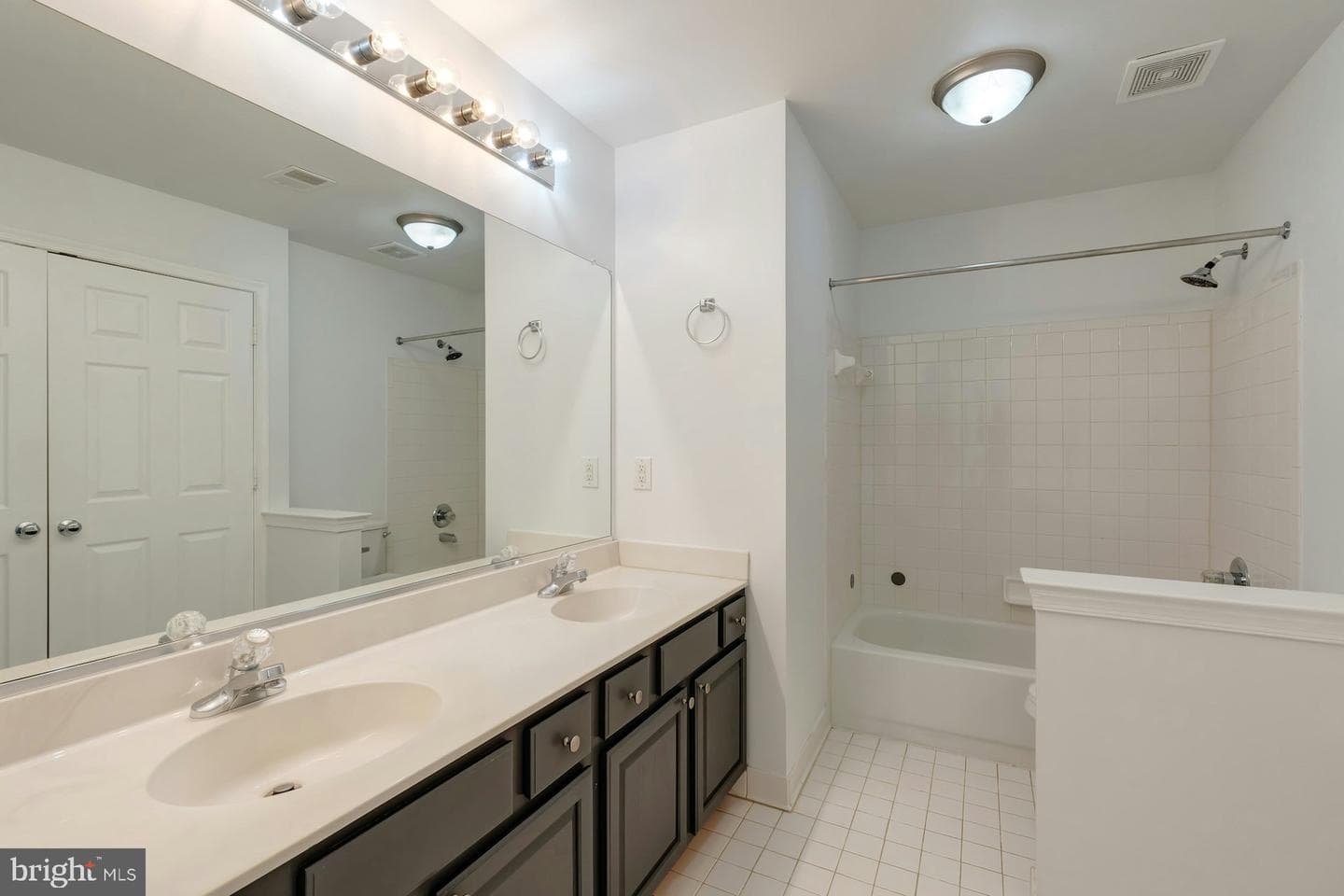1518 Summerset Place photo 25