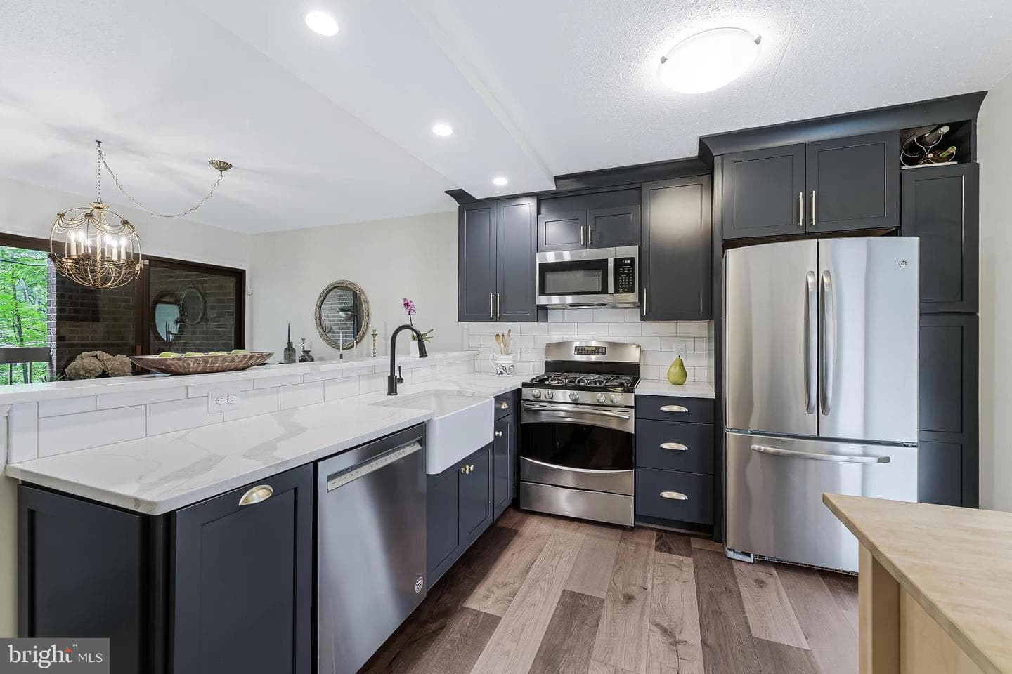 1568 Moorings Drive #11b