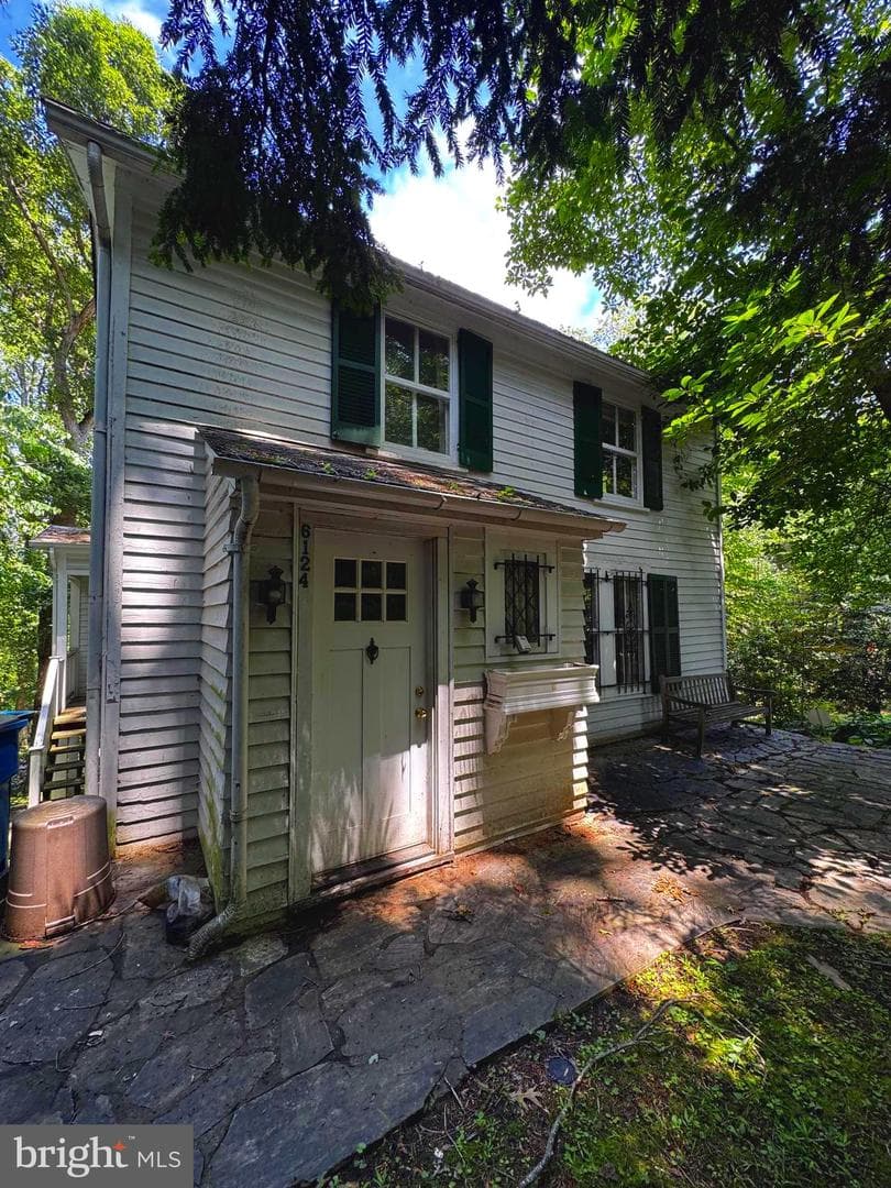 6124 Old Dominion Drive photo 2
