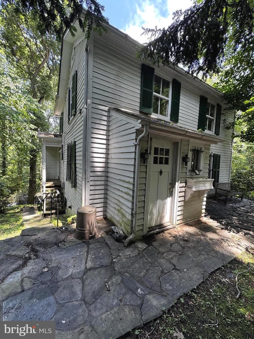 6124 Old Dominion Drive photo 3