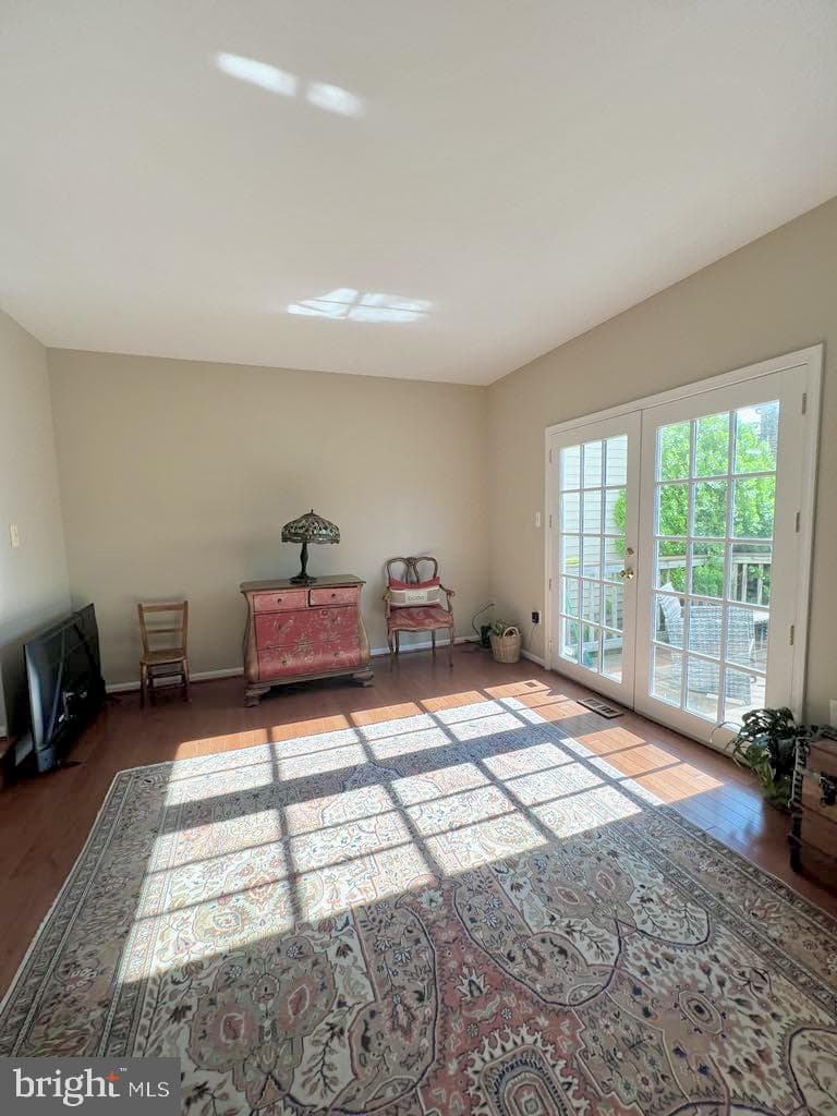 3123 Valentino Court photo 4