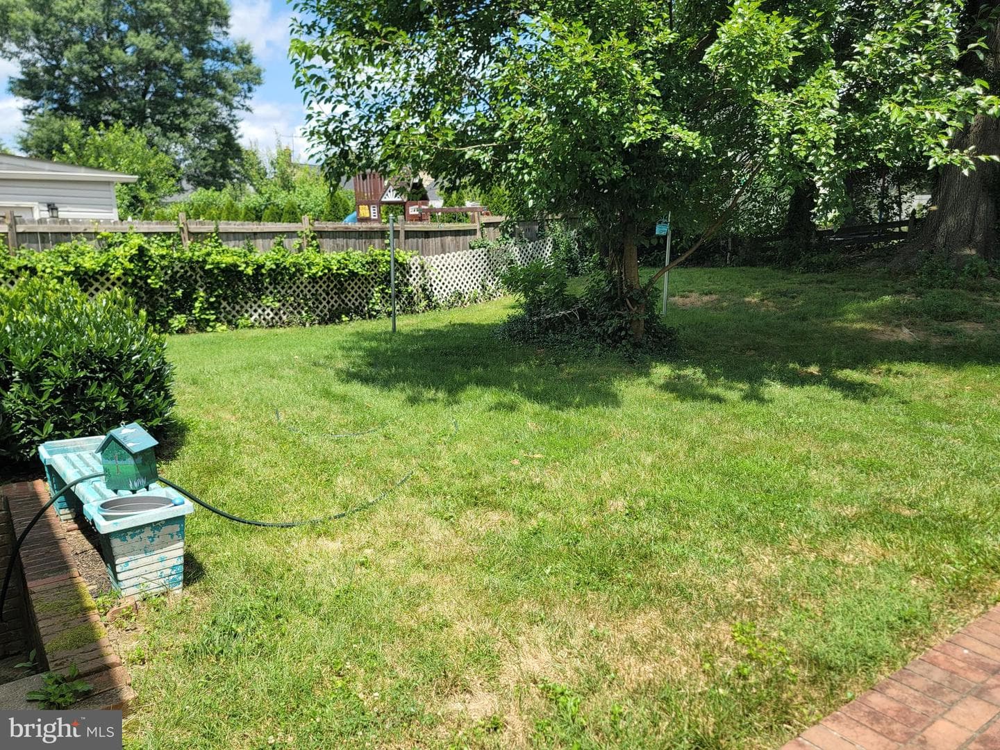 6910 Gilbert Street photo 23