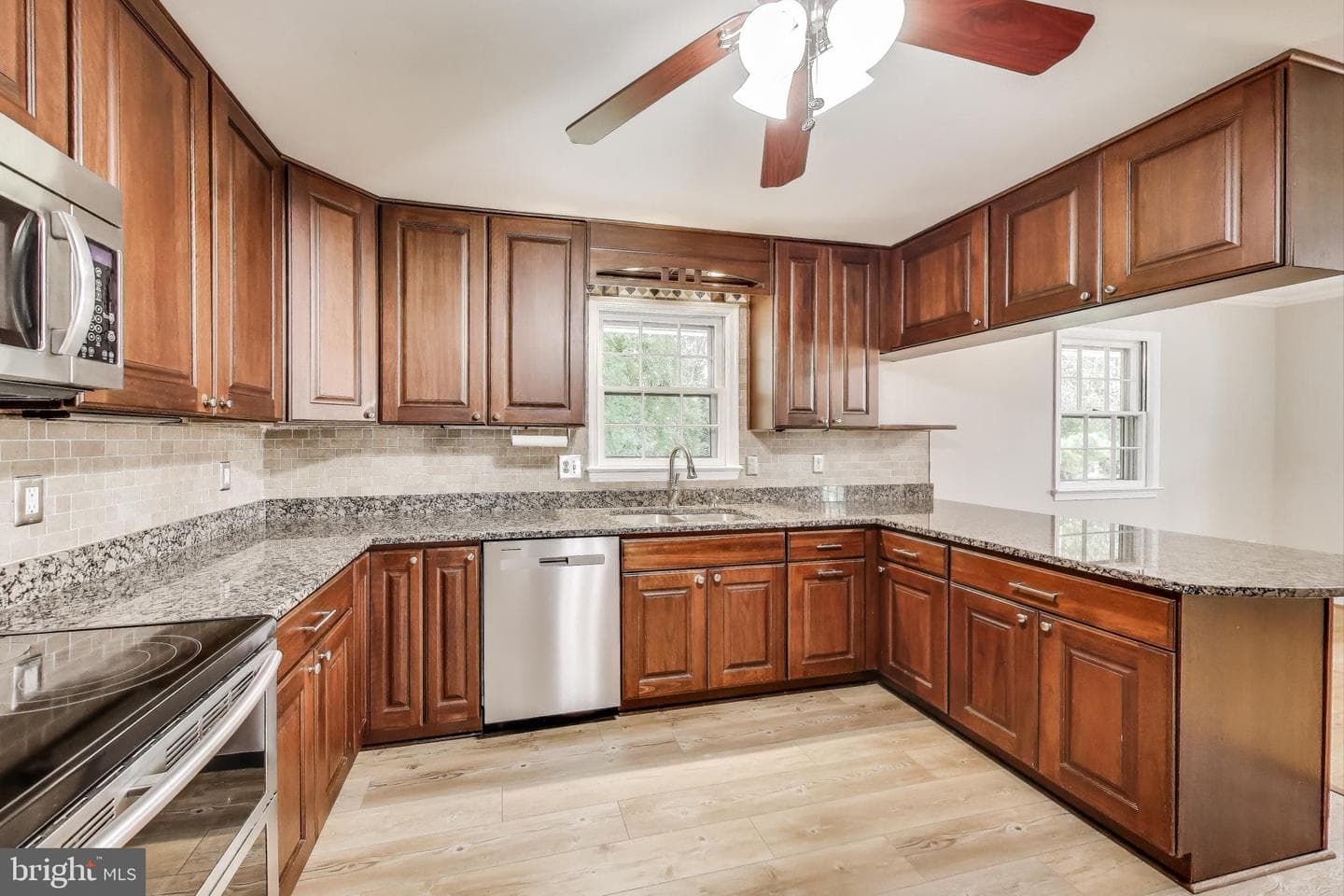 2403 Sherwood Hall Lane photo 12