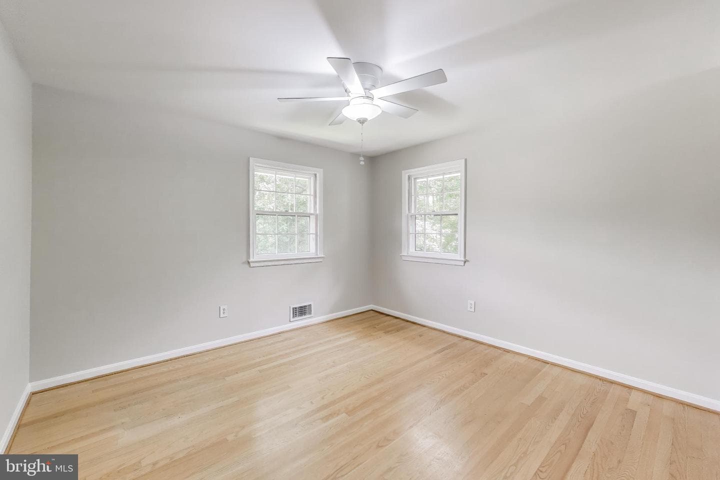 2403 Sherwood Hall Lane photo 18