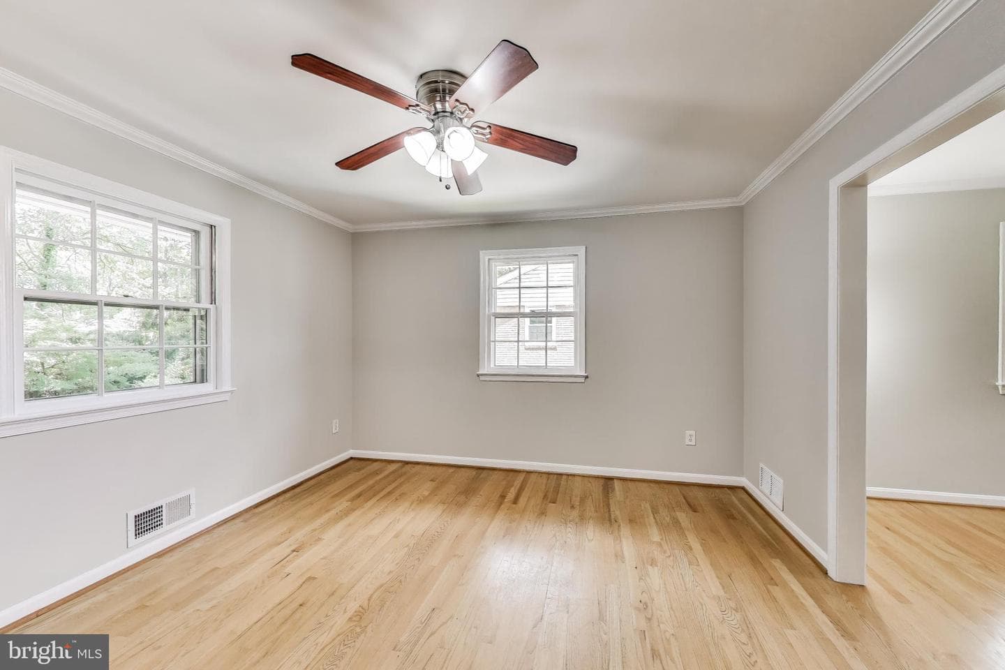 2403 Sherwood Hall Lane photo 9