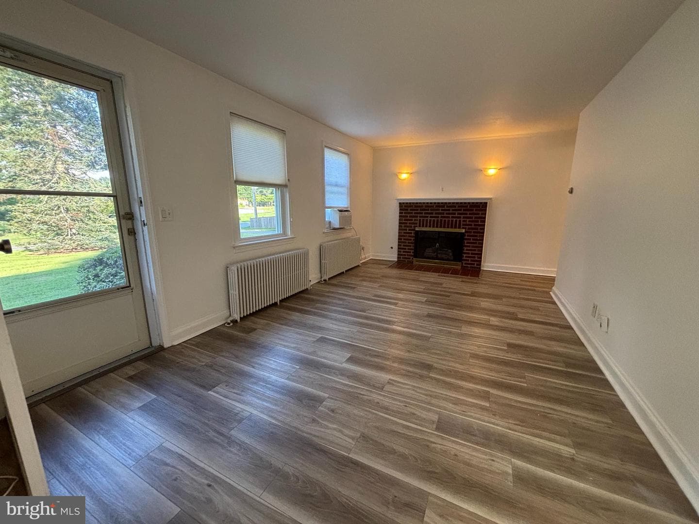 650 Walker Road photo 6