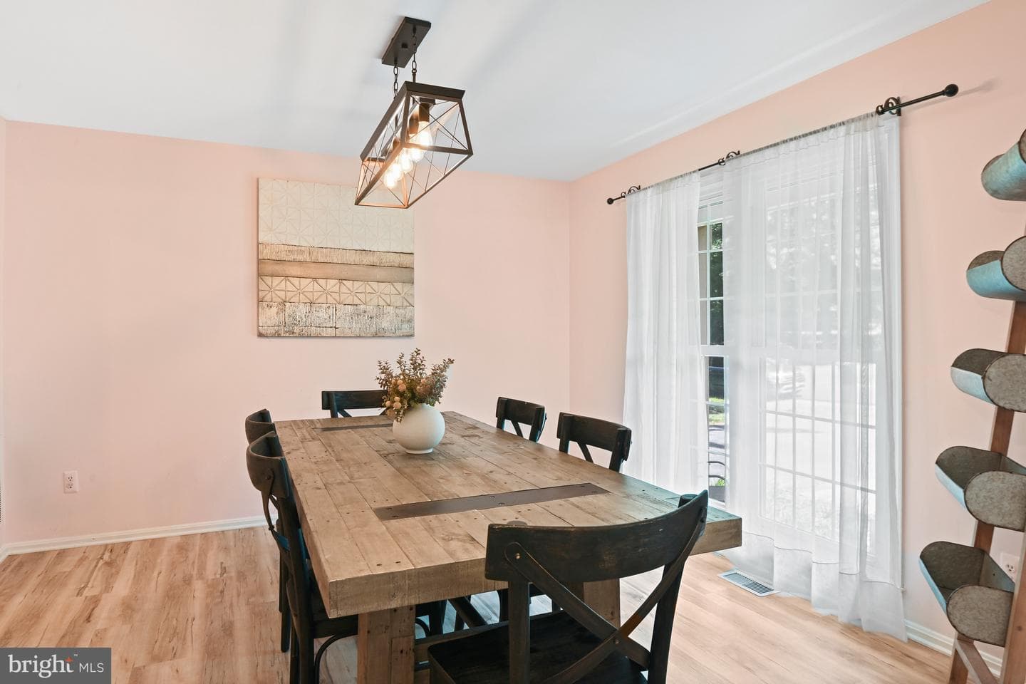 1092 Loran Court photo 7