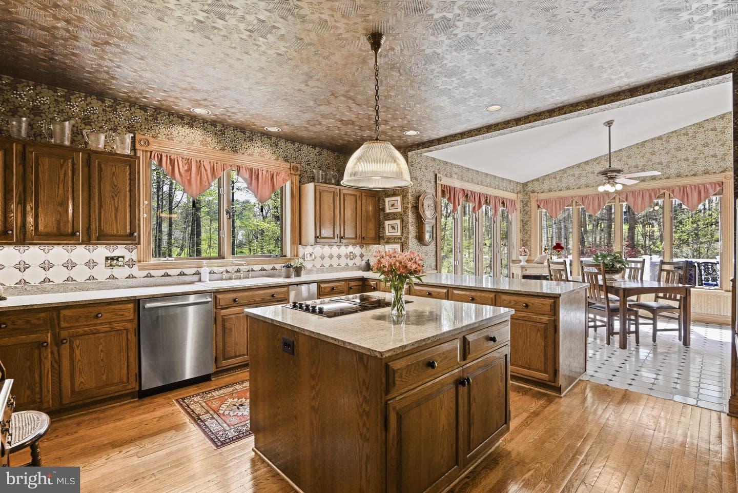 204 River Park Drive photo 32