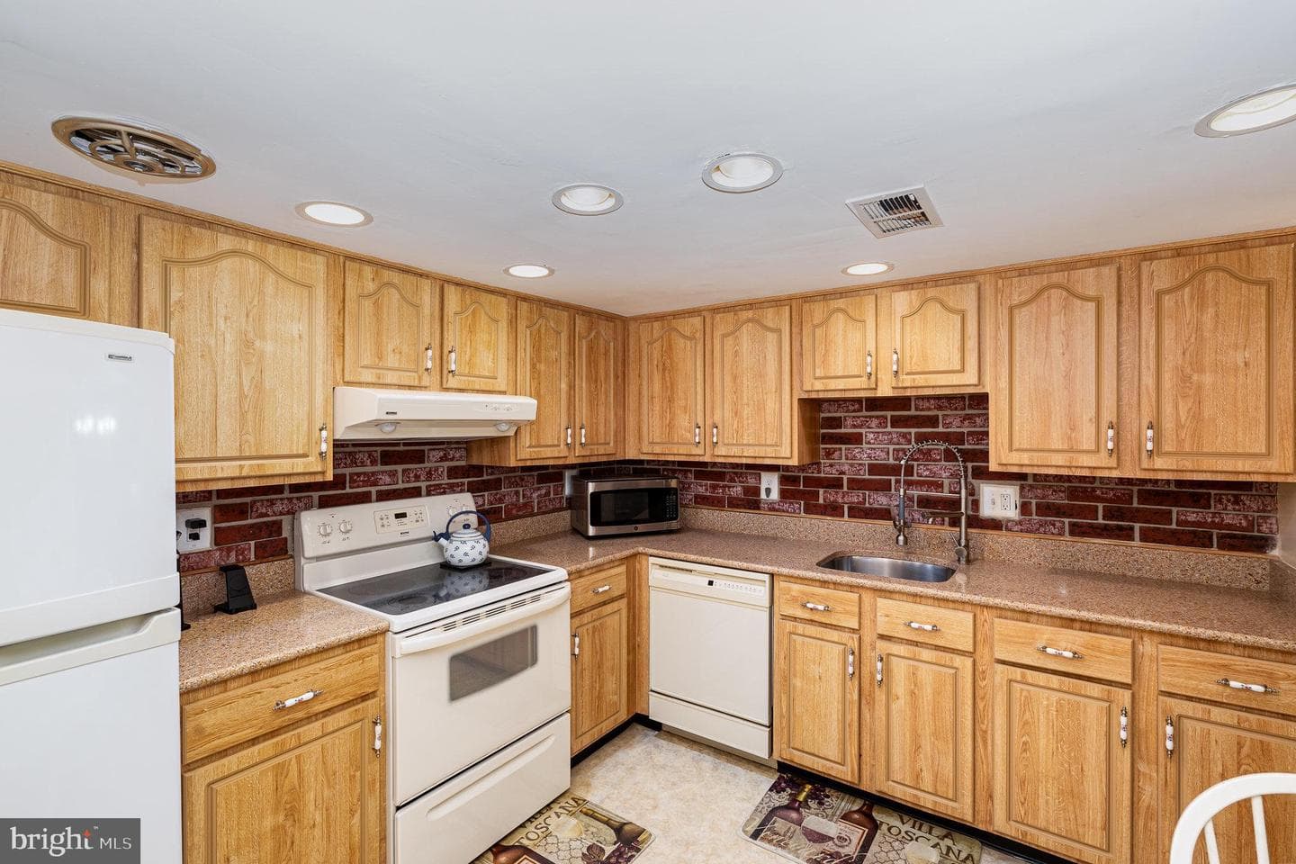 9177 Broken Oak Place photo 10