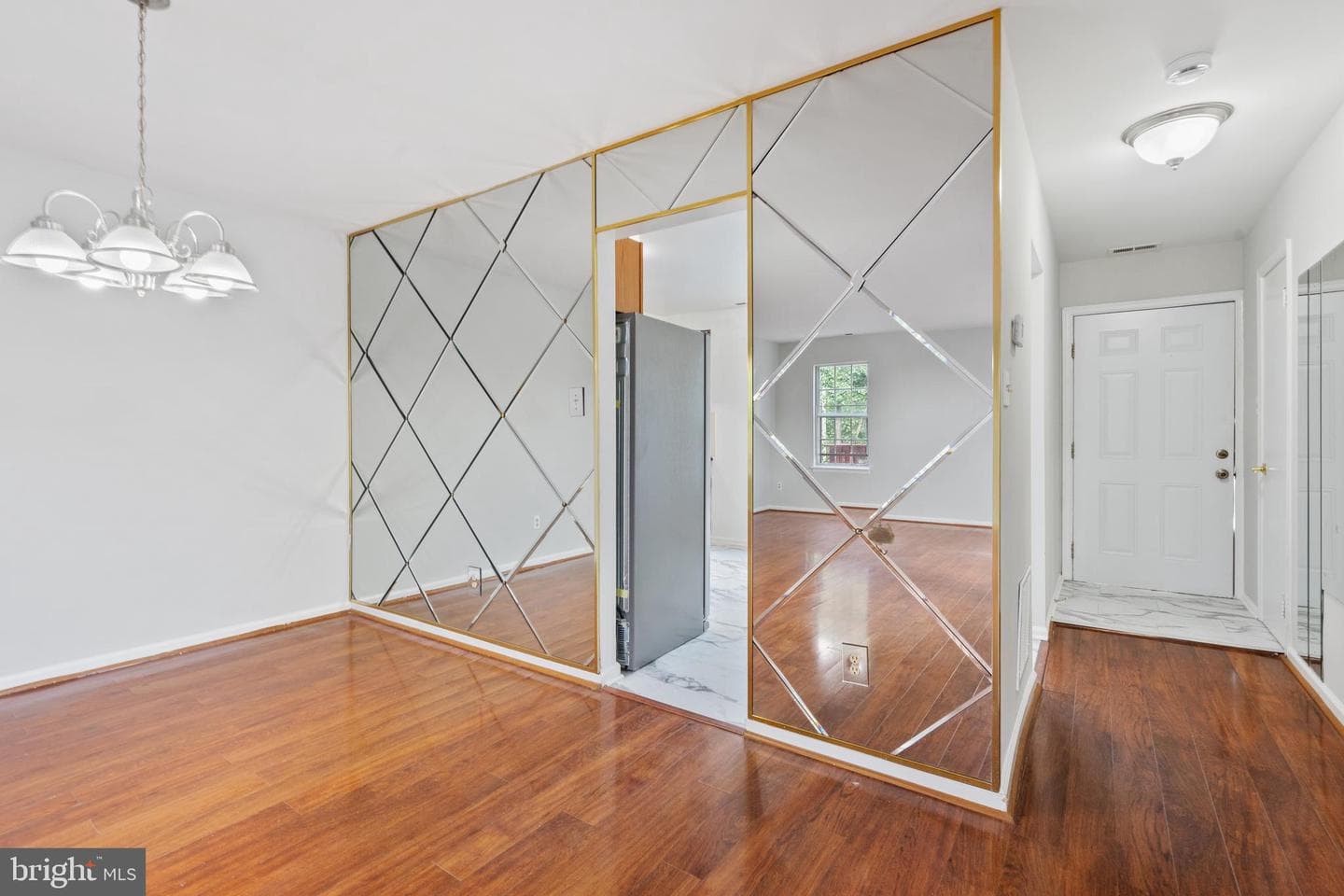5501 Woodlawn Manor Court photo 13