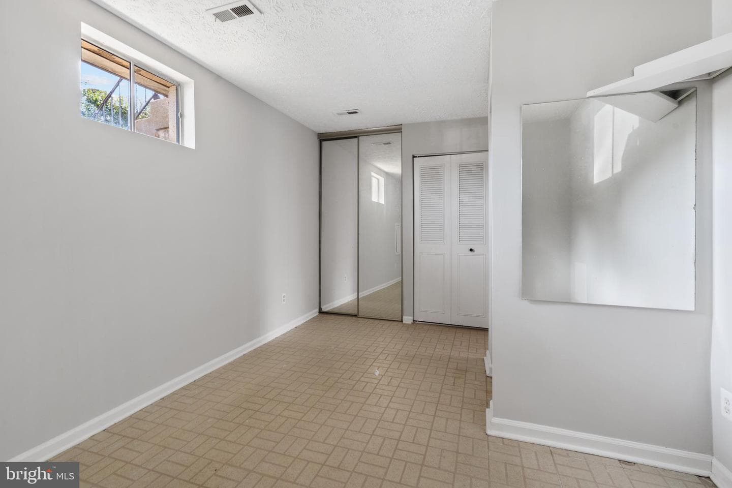 5501 Woodlawn Manor Court photo 26