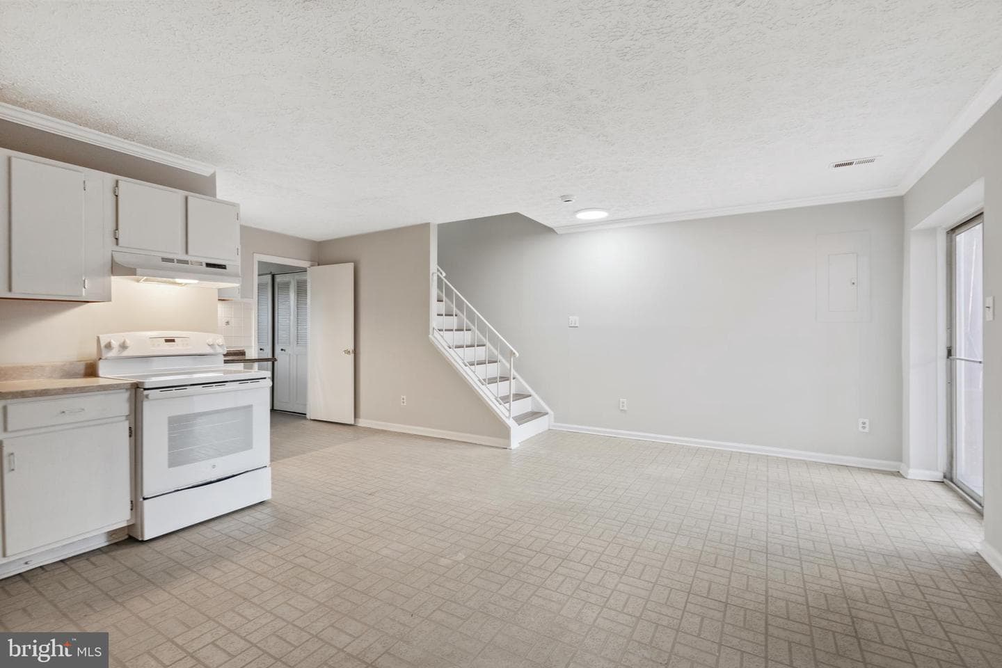 5501 Woodlawn Manor Court photo 29