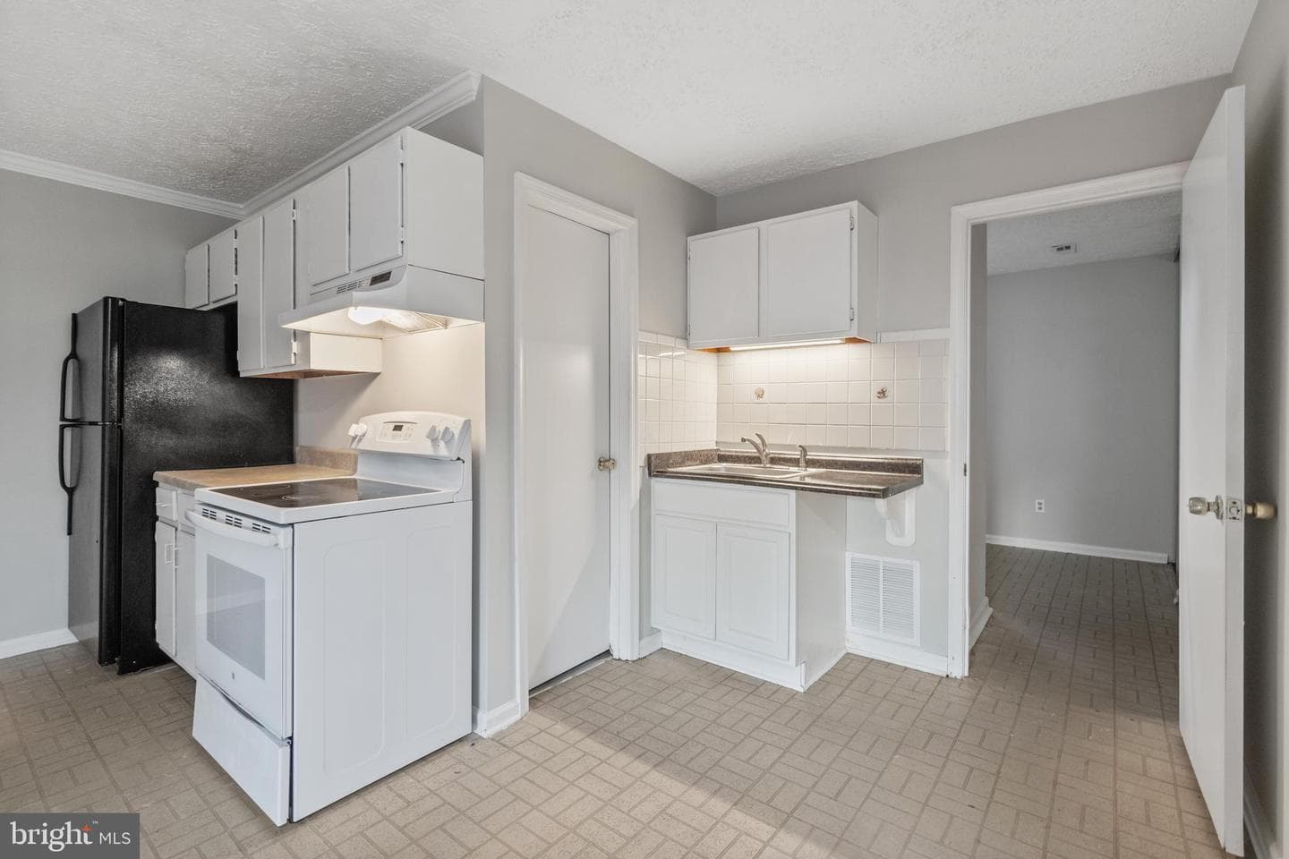 5501 Woodlawn Manor Court photo 31