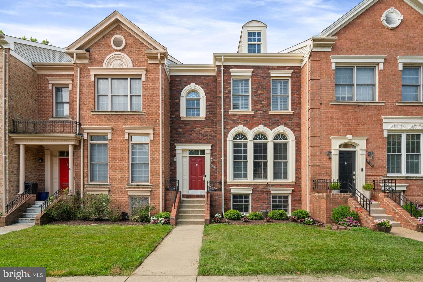 8037 Tanworth Court