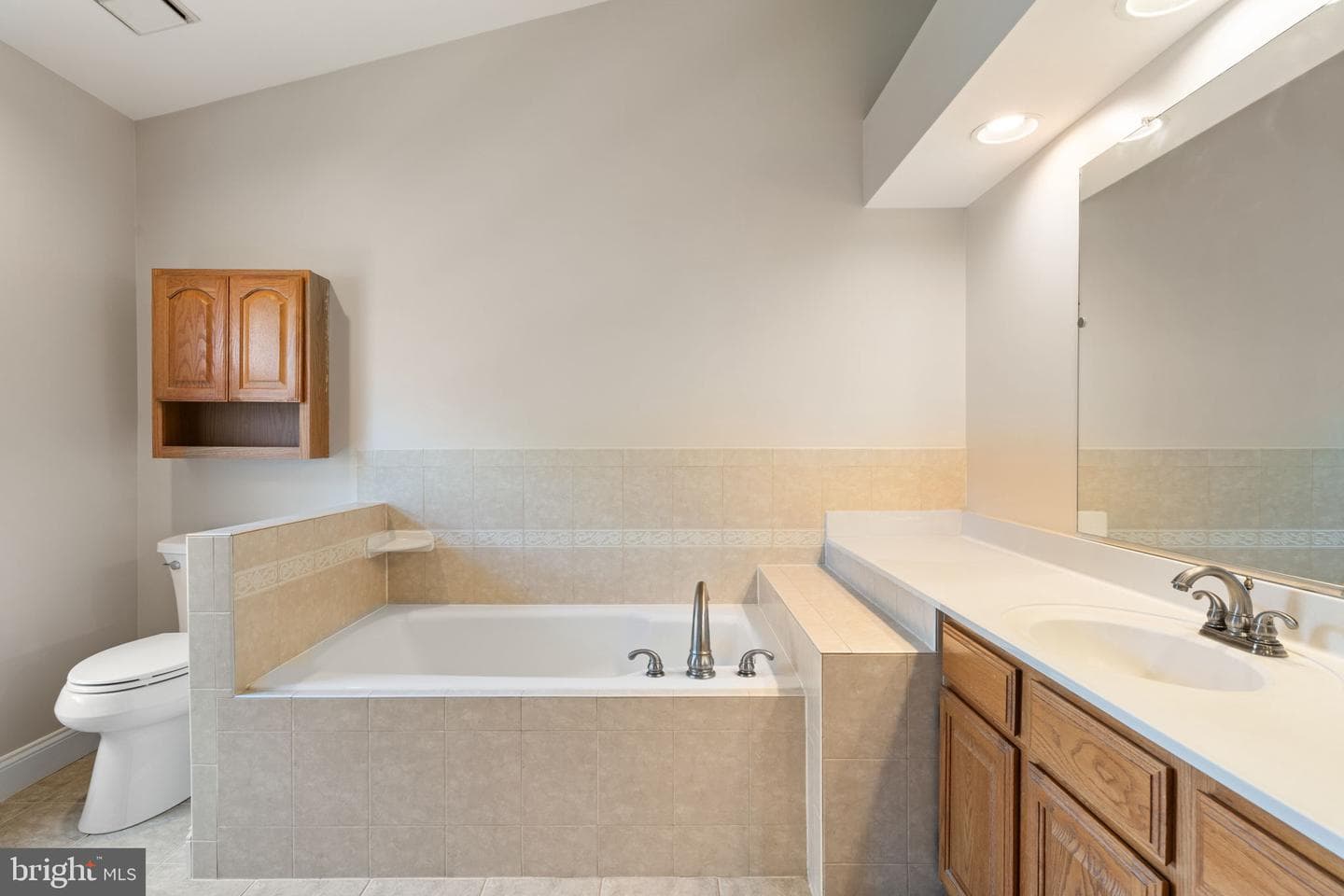 8037 Tanworth Court photo 31
