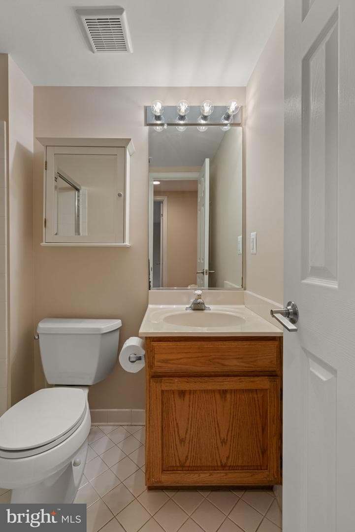 8037 Tanworth Court photo 45