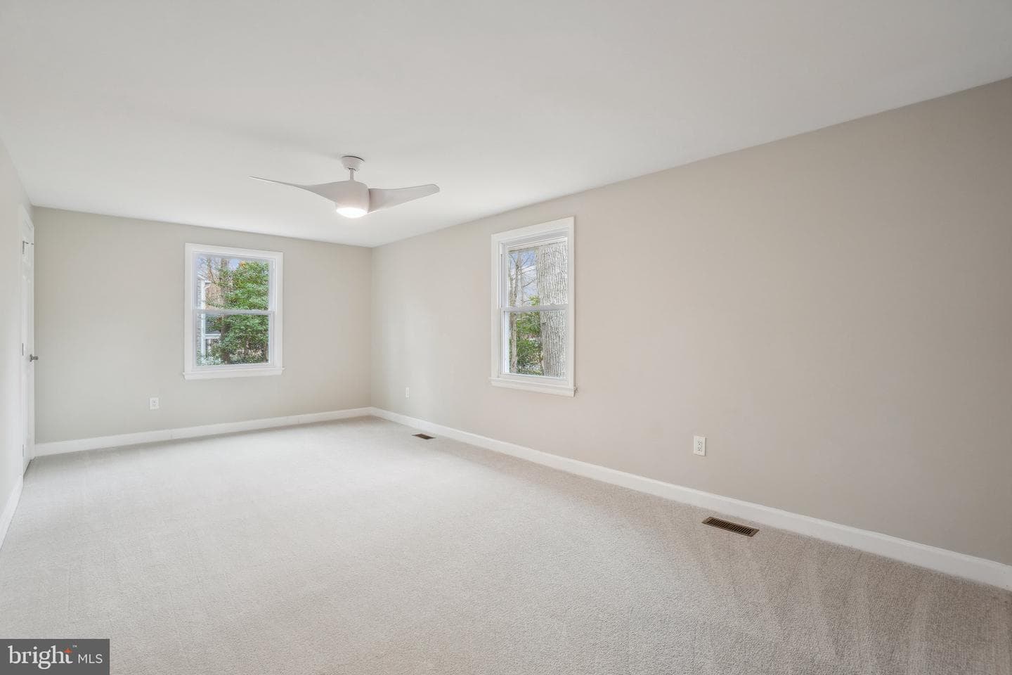 6008 Chapman Road photo 32