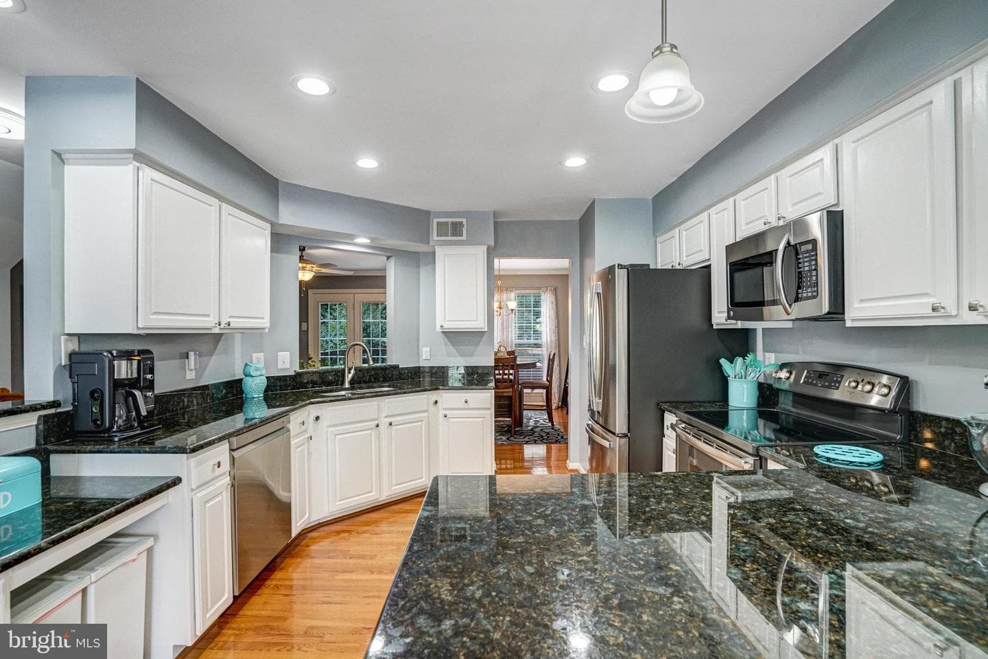 6552 Kelsey Point Circle photo 5