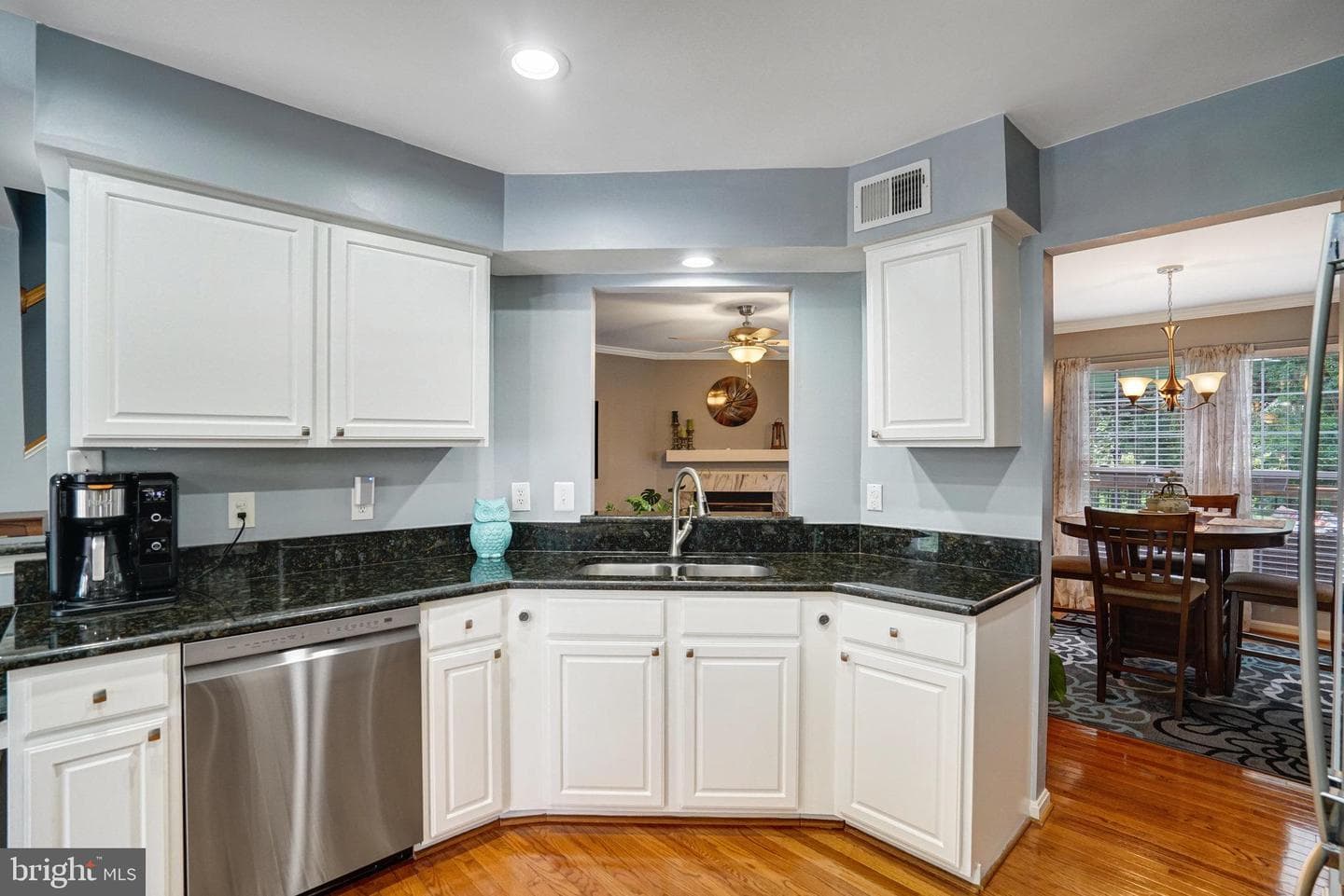 6552 Kelsey Point Circle photo 8