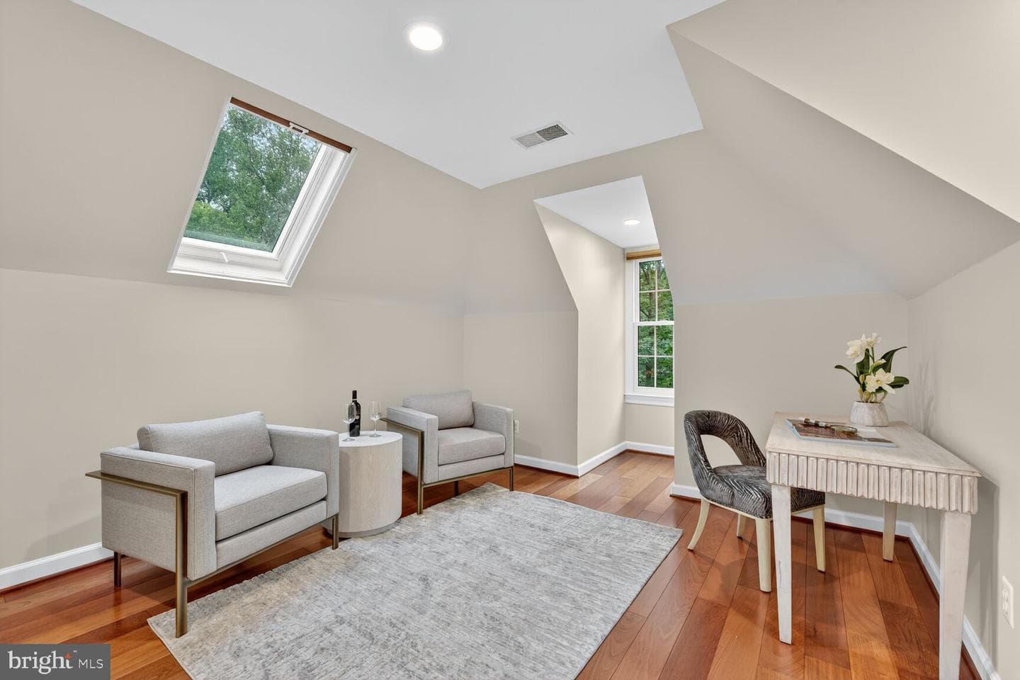 13724 Balmoral Greens Avenue photo 32