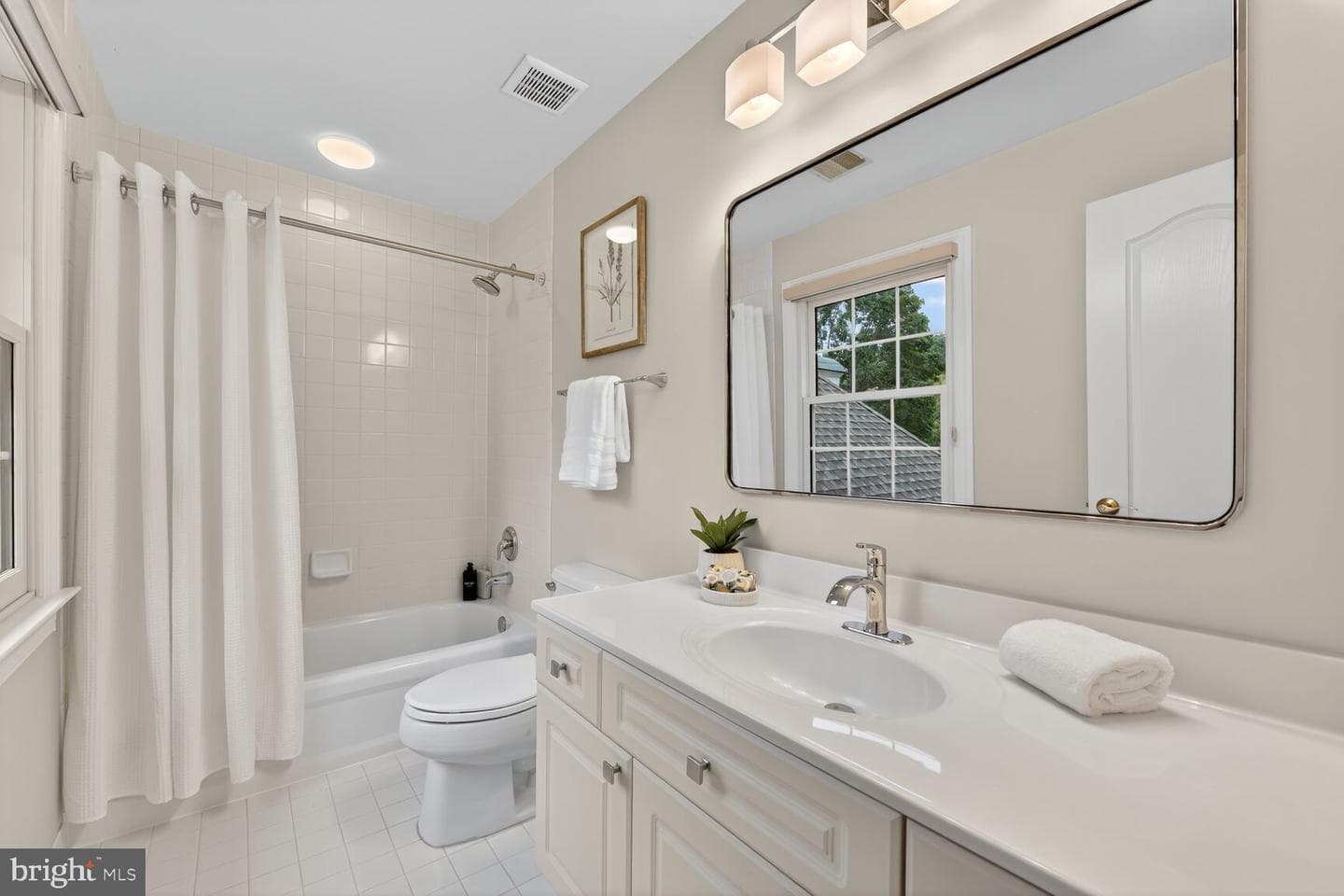 13724 Balmoral Greens Avenue photo 34