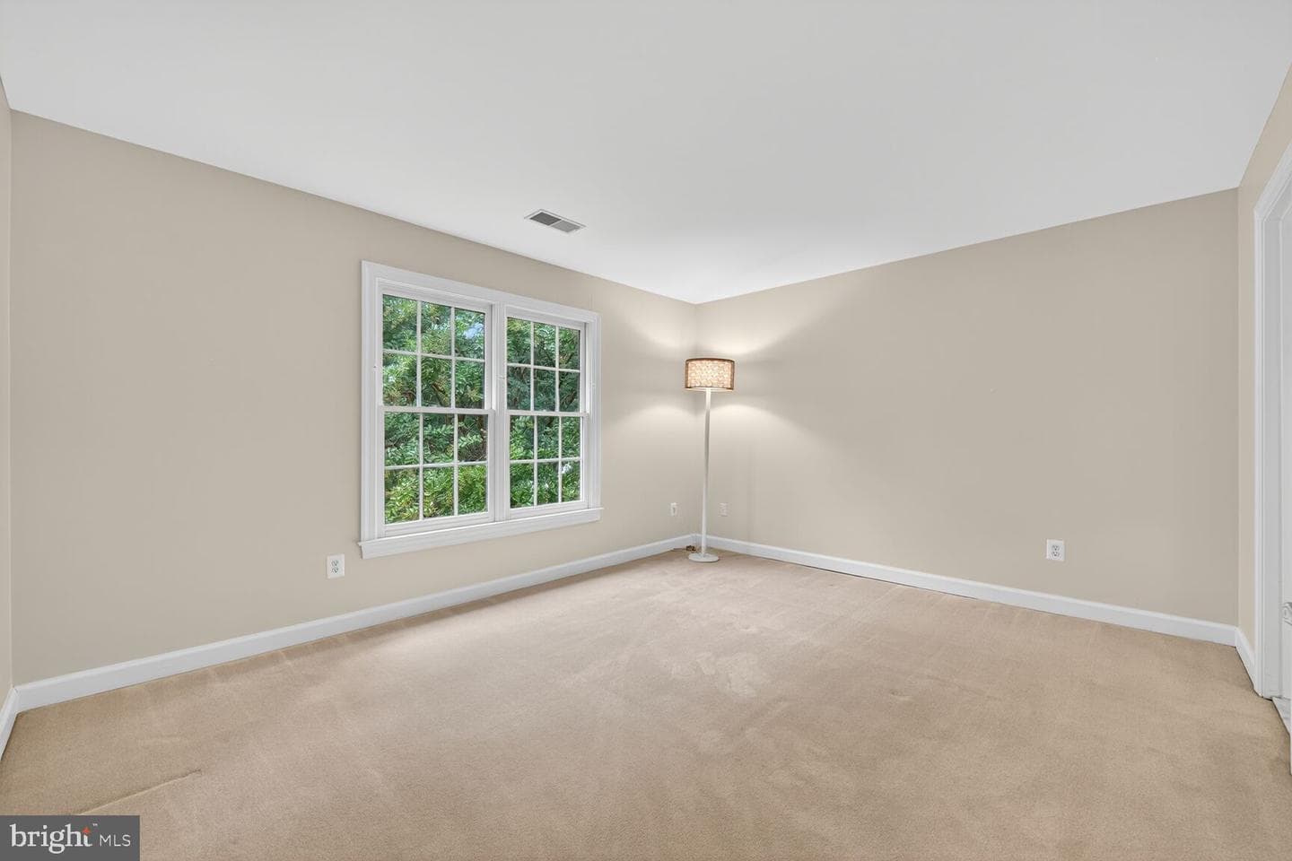 13724 Balmoral Greens Avenue photo 35