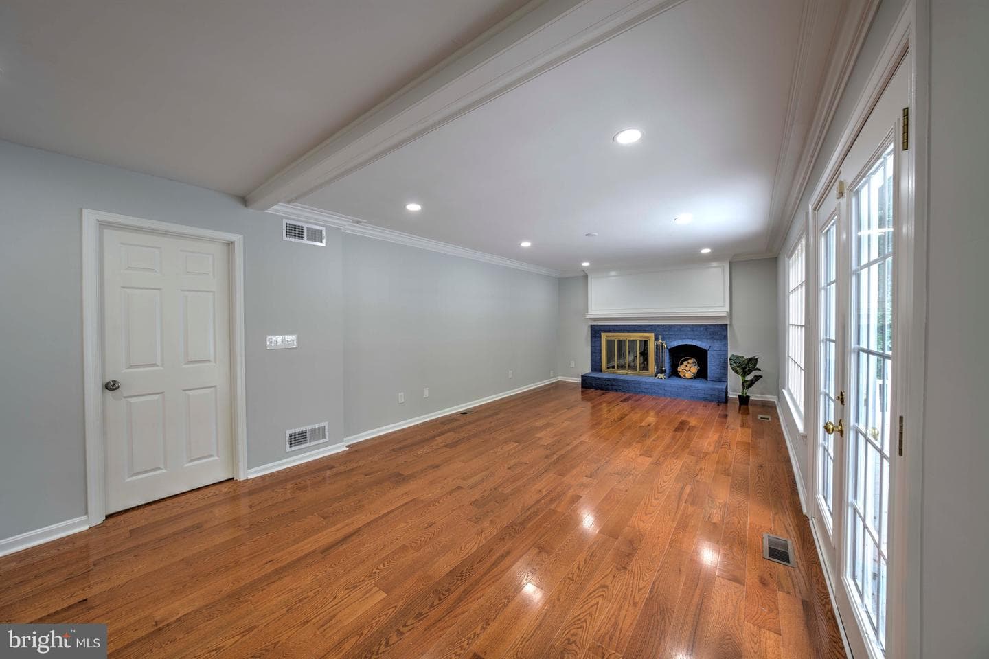 1566 Old Eaton Lane photo 23