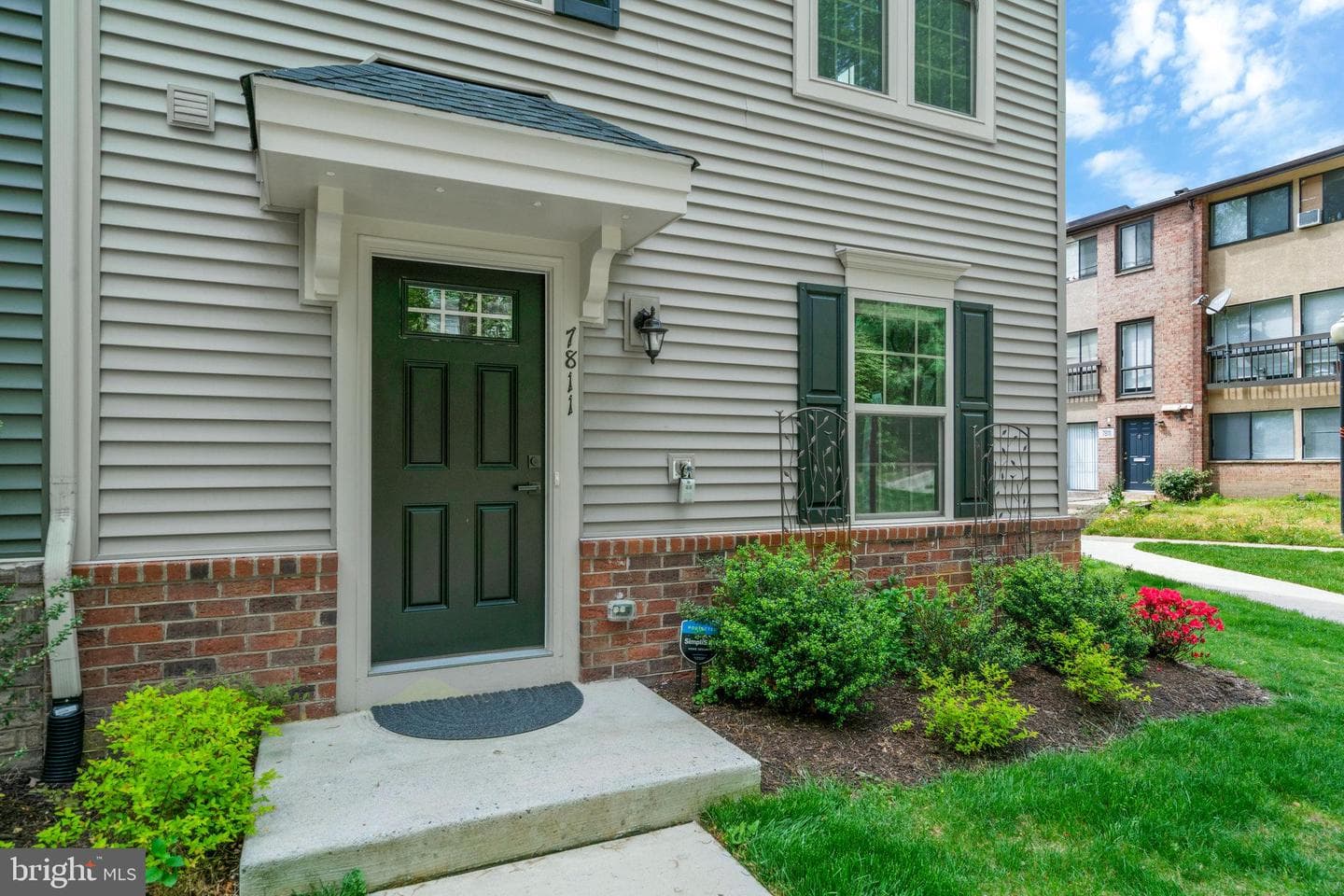 7811 Sutter Lane photo 1