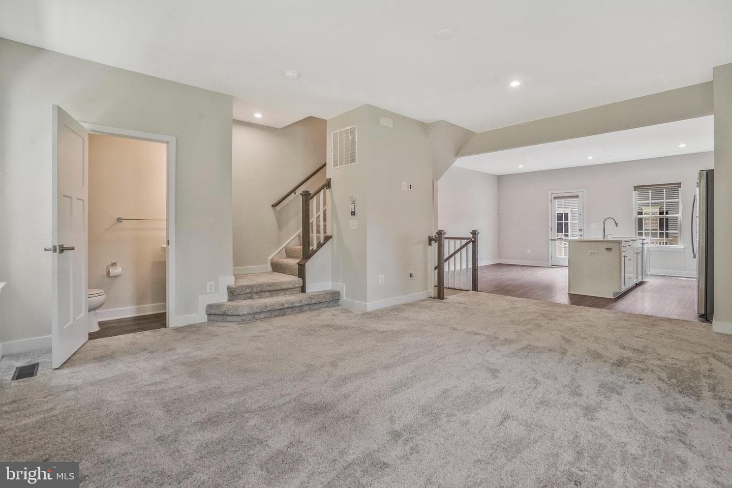 7811 Sutter Lane photo 16
