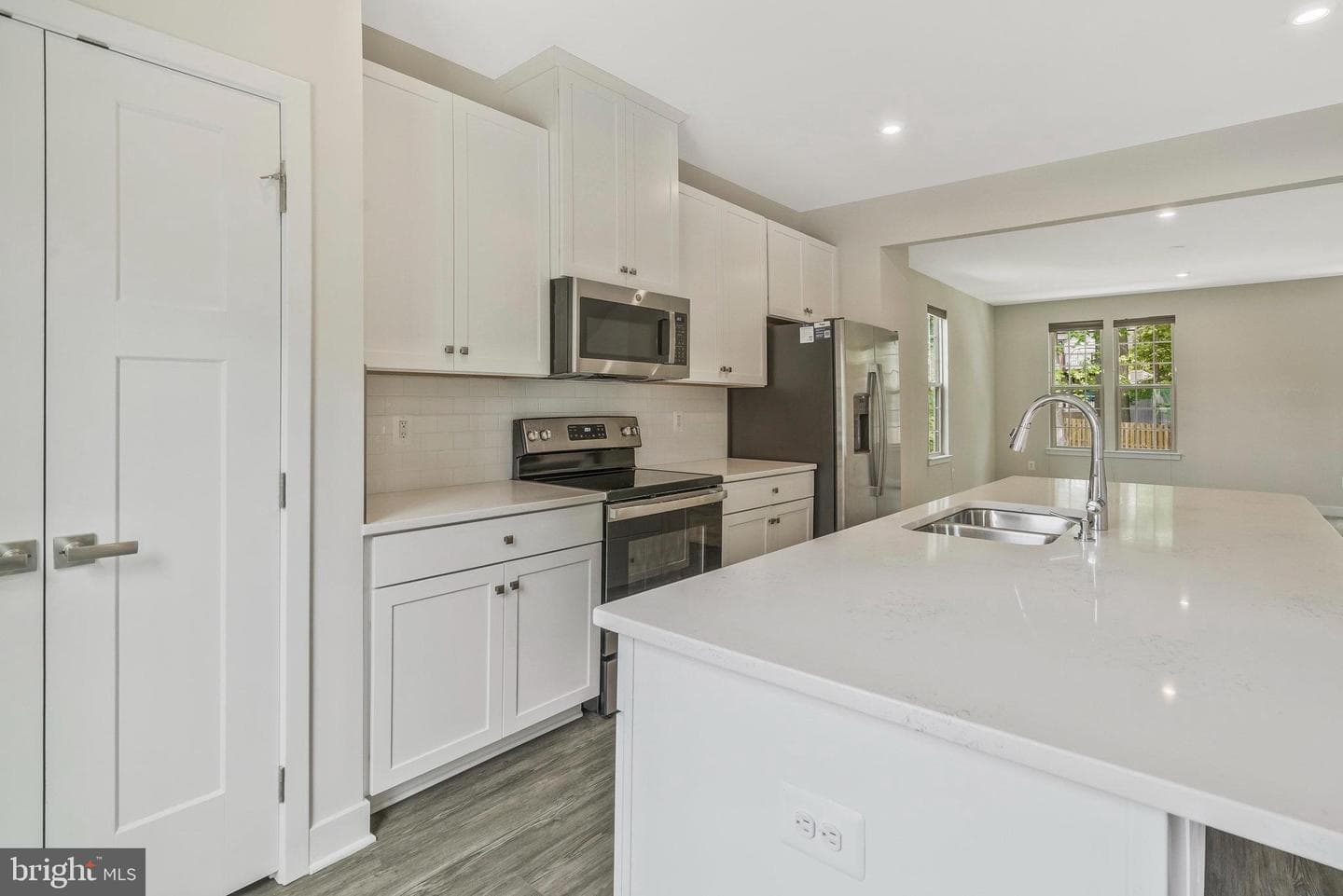 7811 Sutter Lane photo 21