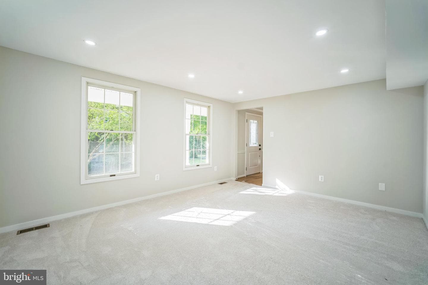 13644 Shreve Street photo 10