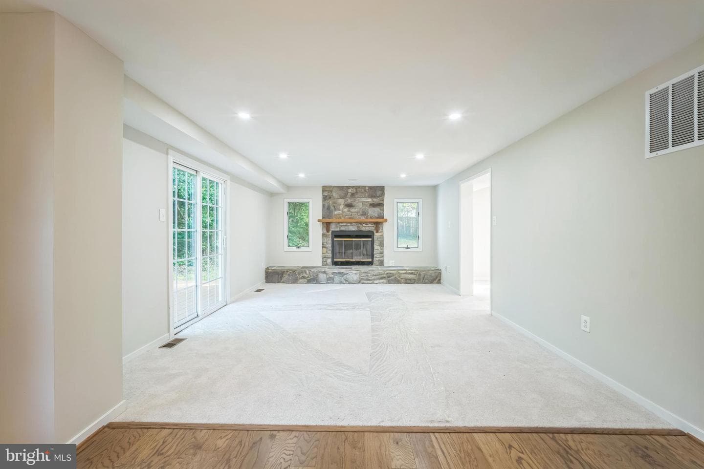 13644 Shreve Street photo 12