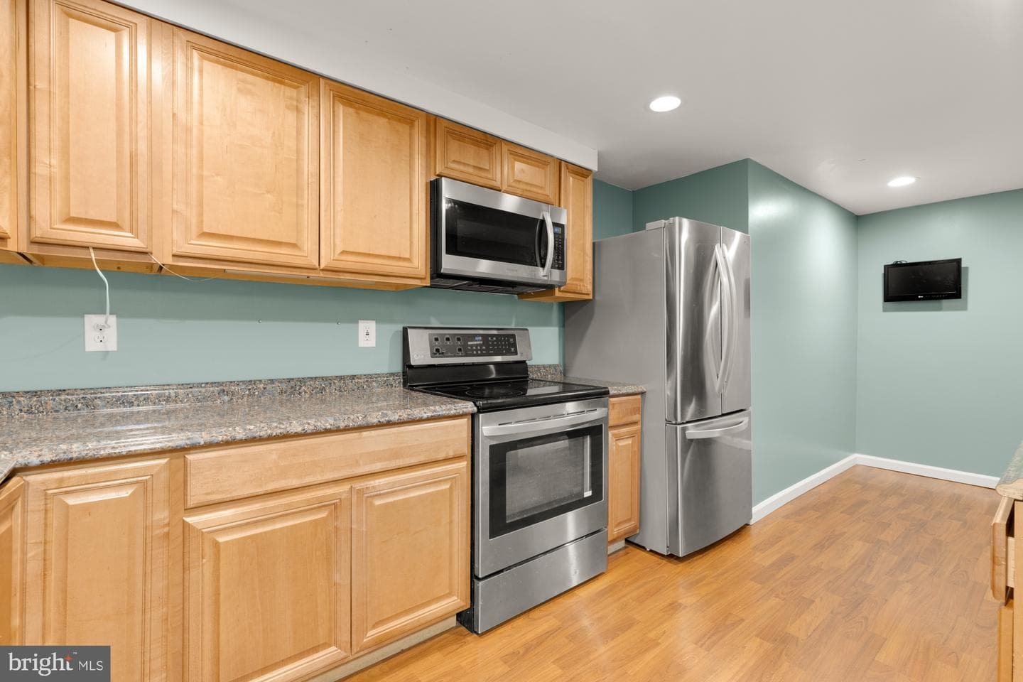 8006 Rockwood Court photo 34