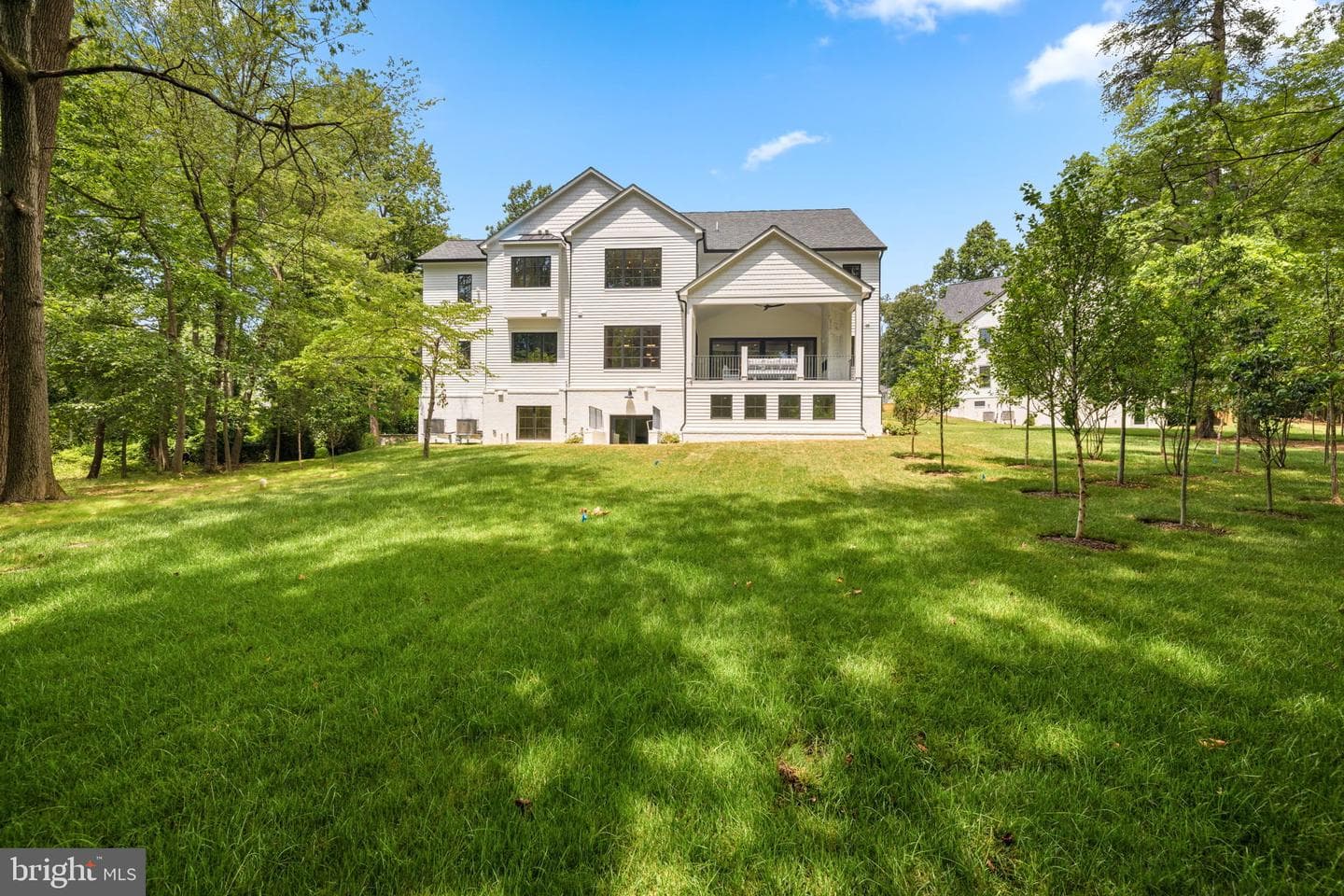 2109 Elliott Avenue photo 14