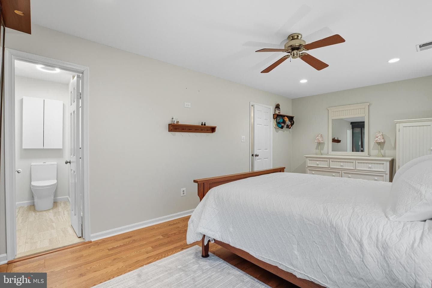 10306 Hampshire Green Avenue photo 19