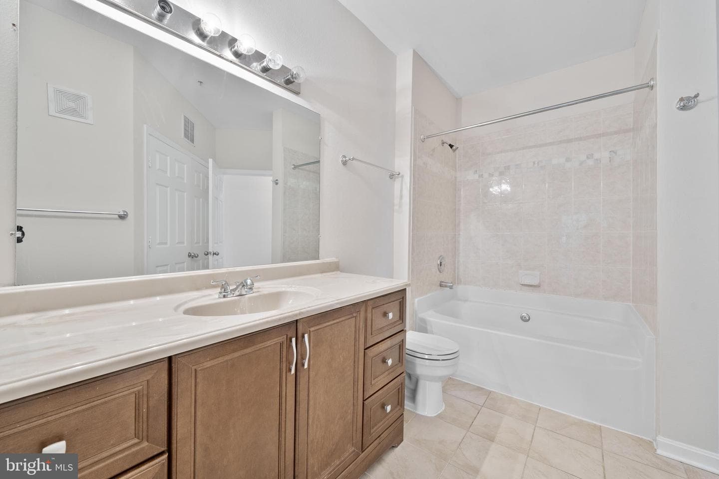 3015 Nicosh Circle #2210 photo 14
