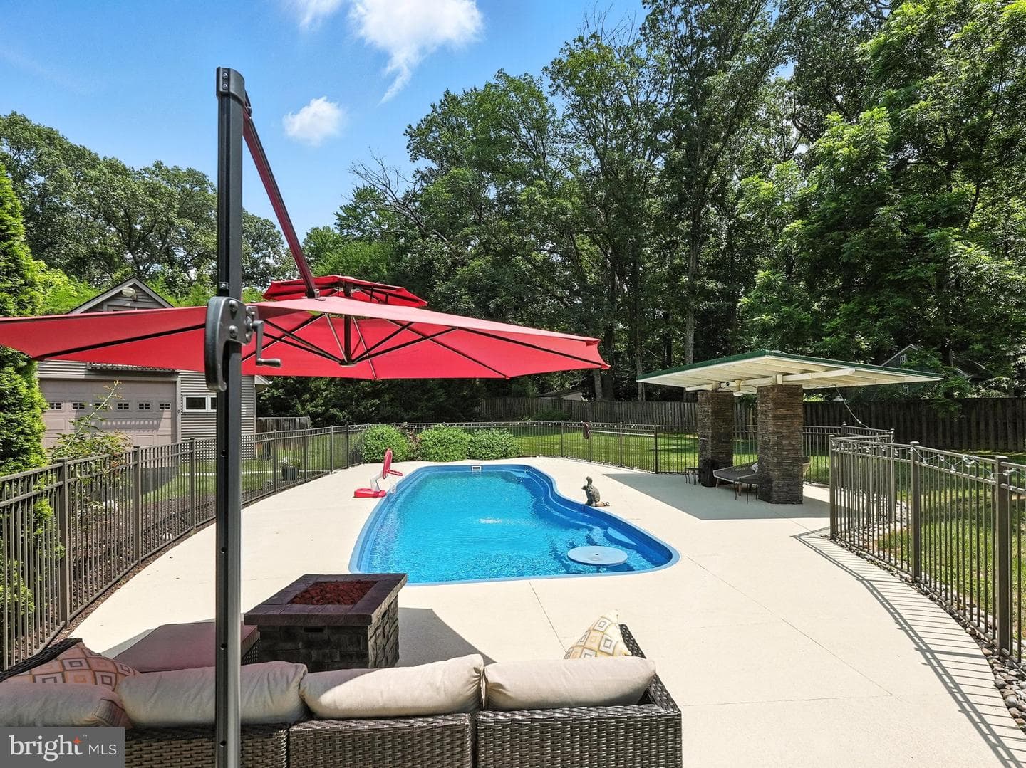 4725 Spruce Avenue photo 29