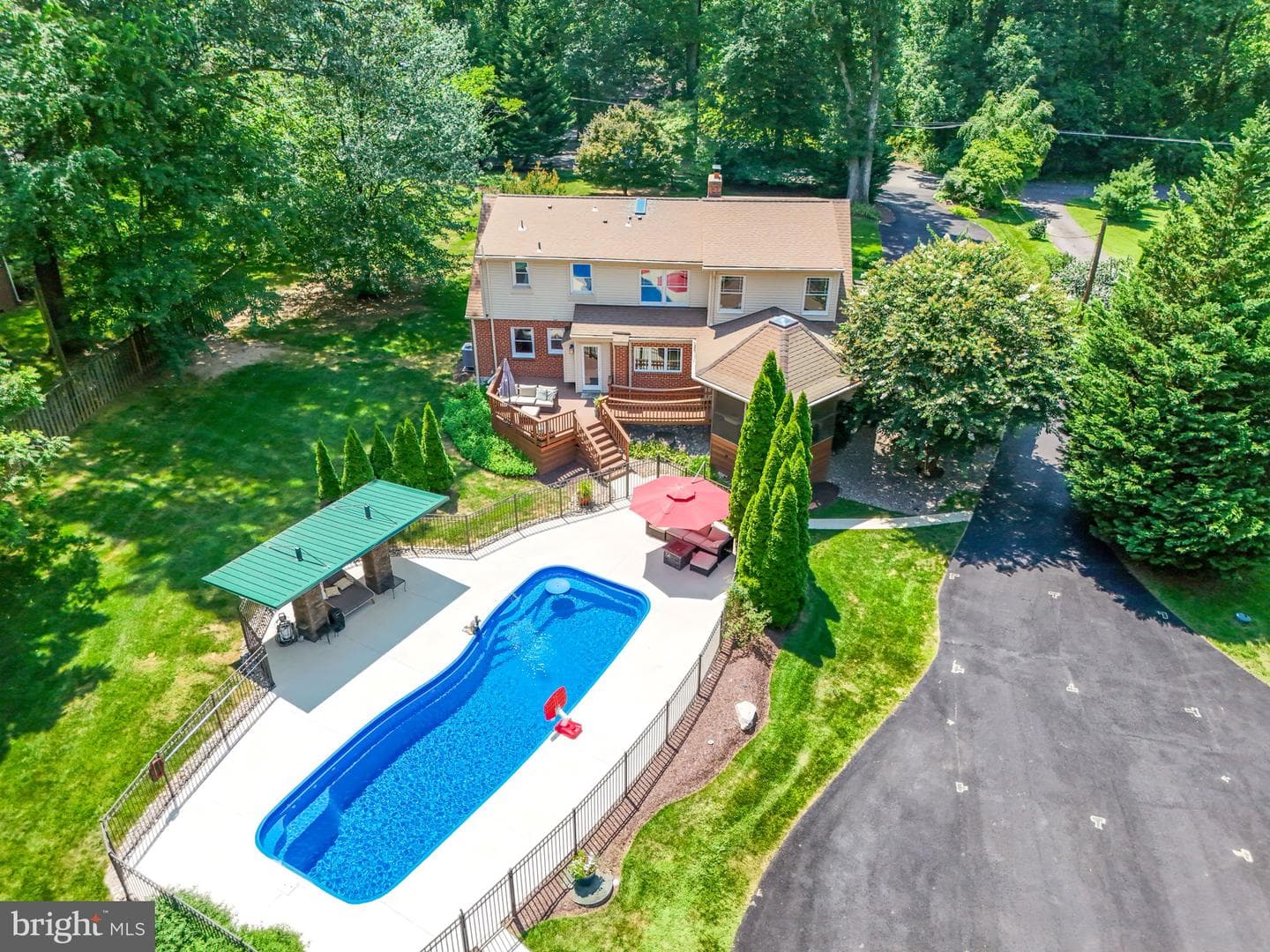 4725 Spruce Avenue photo 3