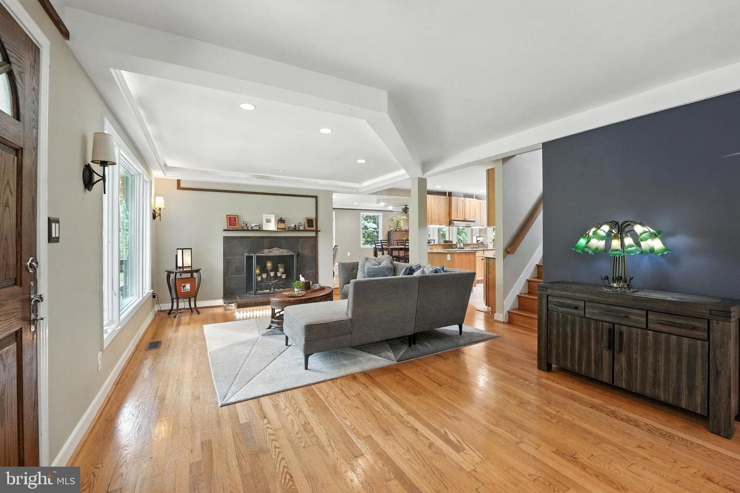 4725 Spruce Avenue photo 8