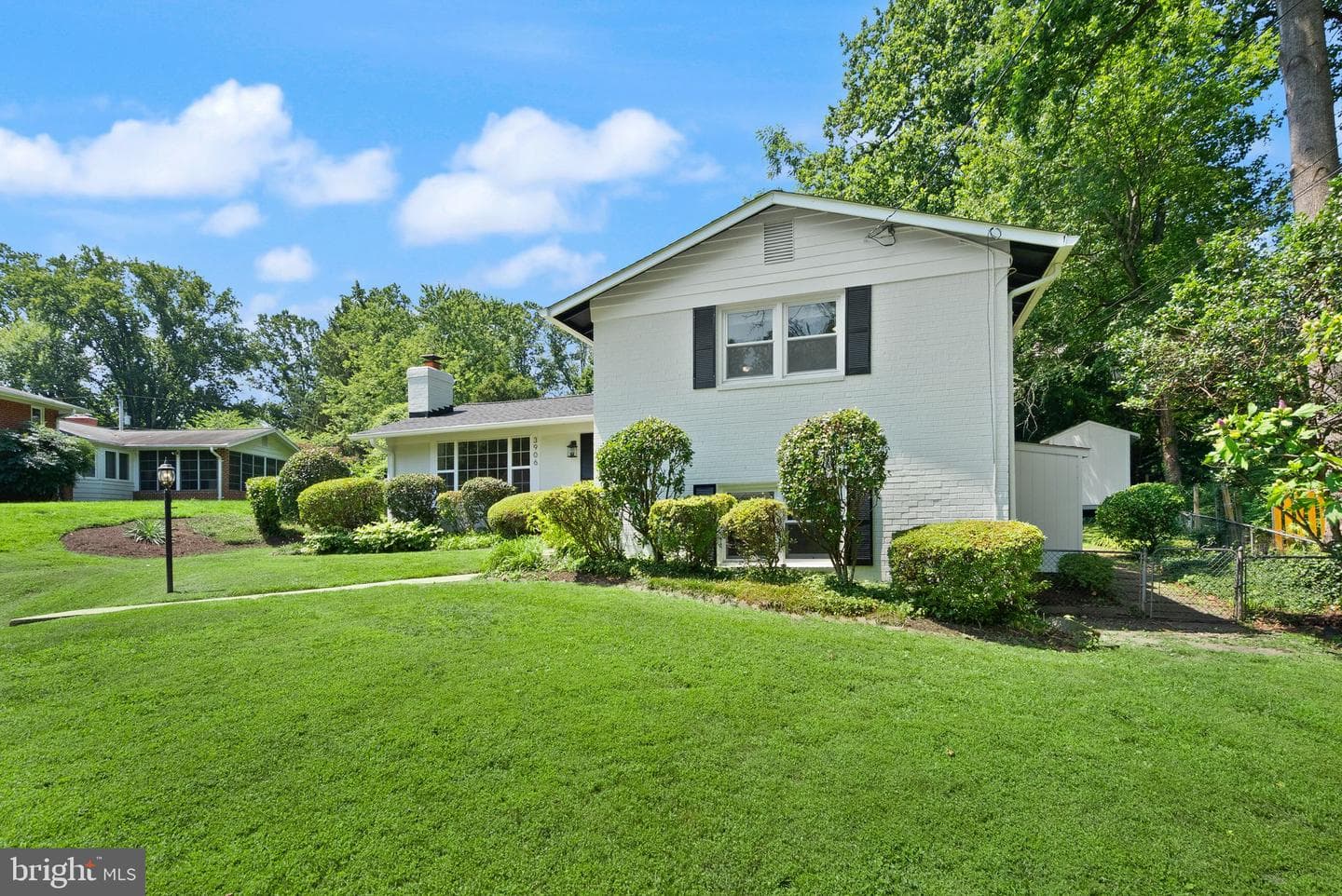 3906 Ivydale Drive photo 5