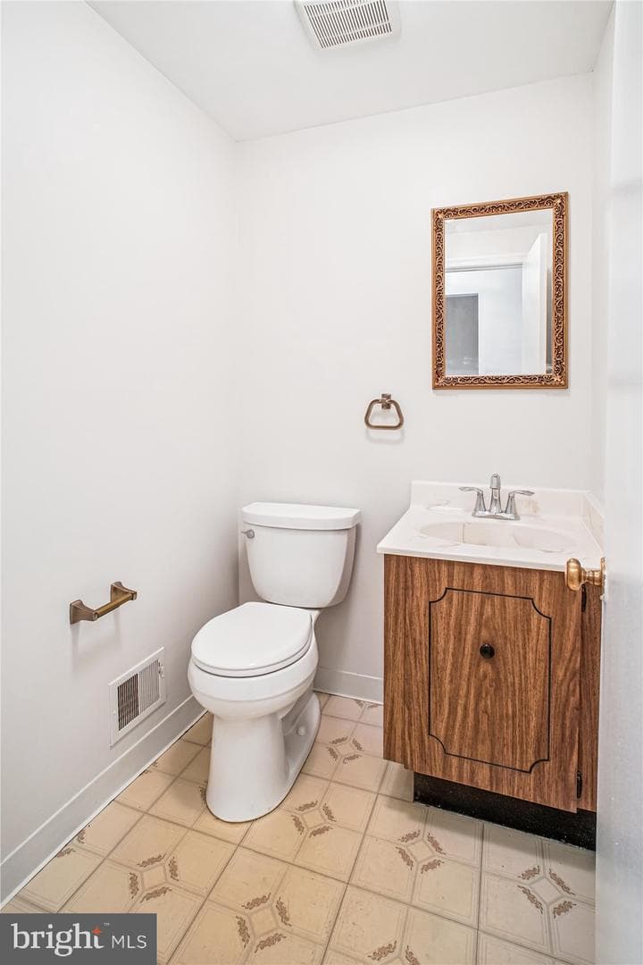 7492 Covent Wood Court photo 13