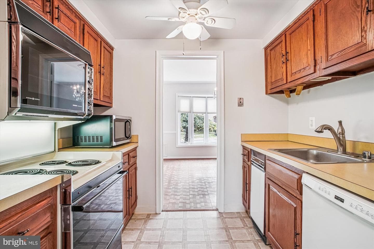 7492 Covent Wood Court photo 8