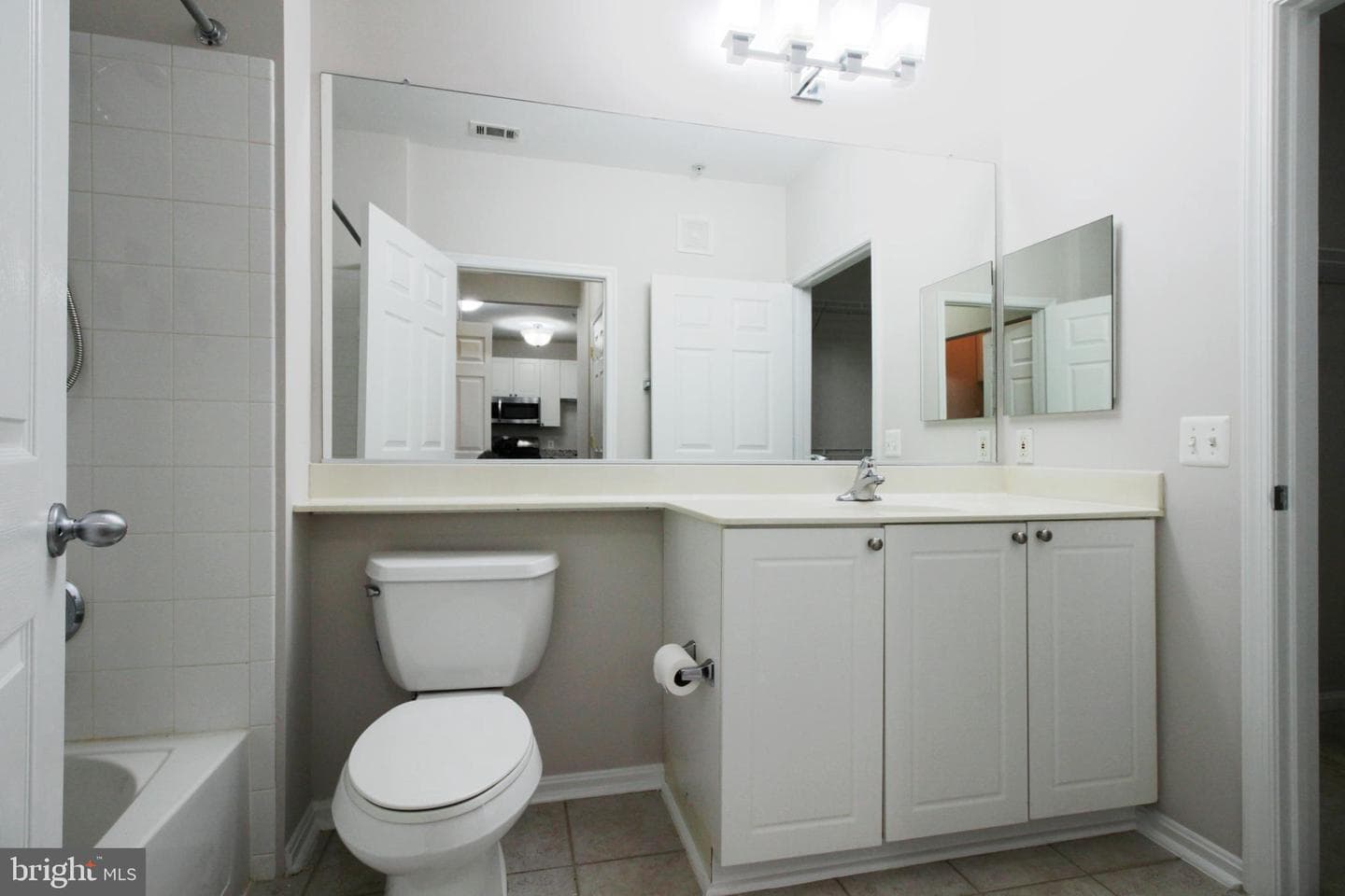 2791 Centerboro Drive #272 photo 18