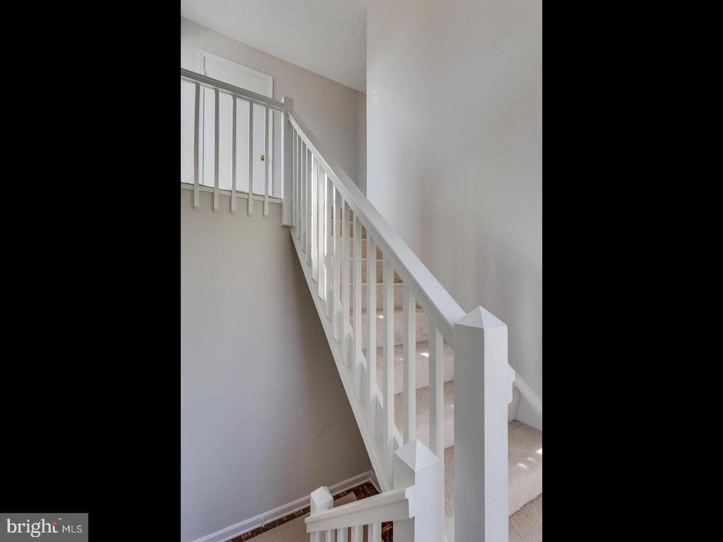 10017 Oakton Terrace Road photo 2