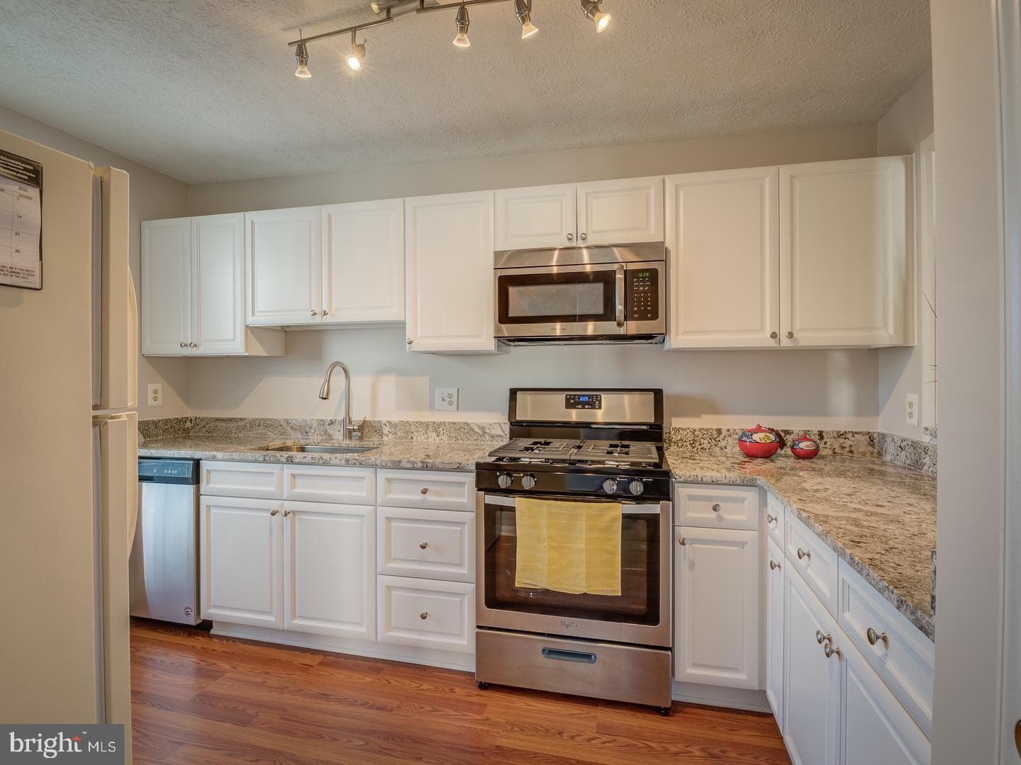 10017 Oakton Terrace Road photo 5
