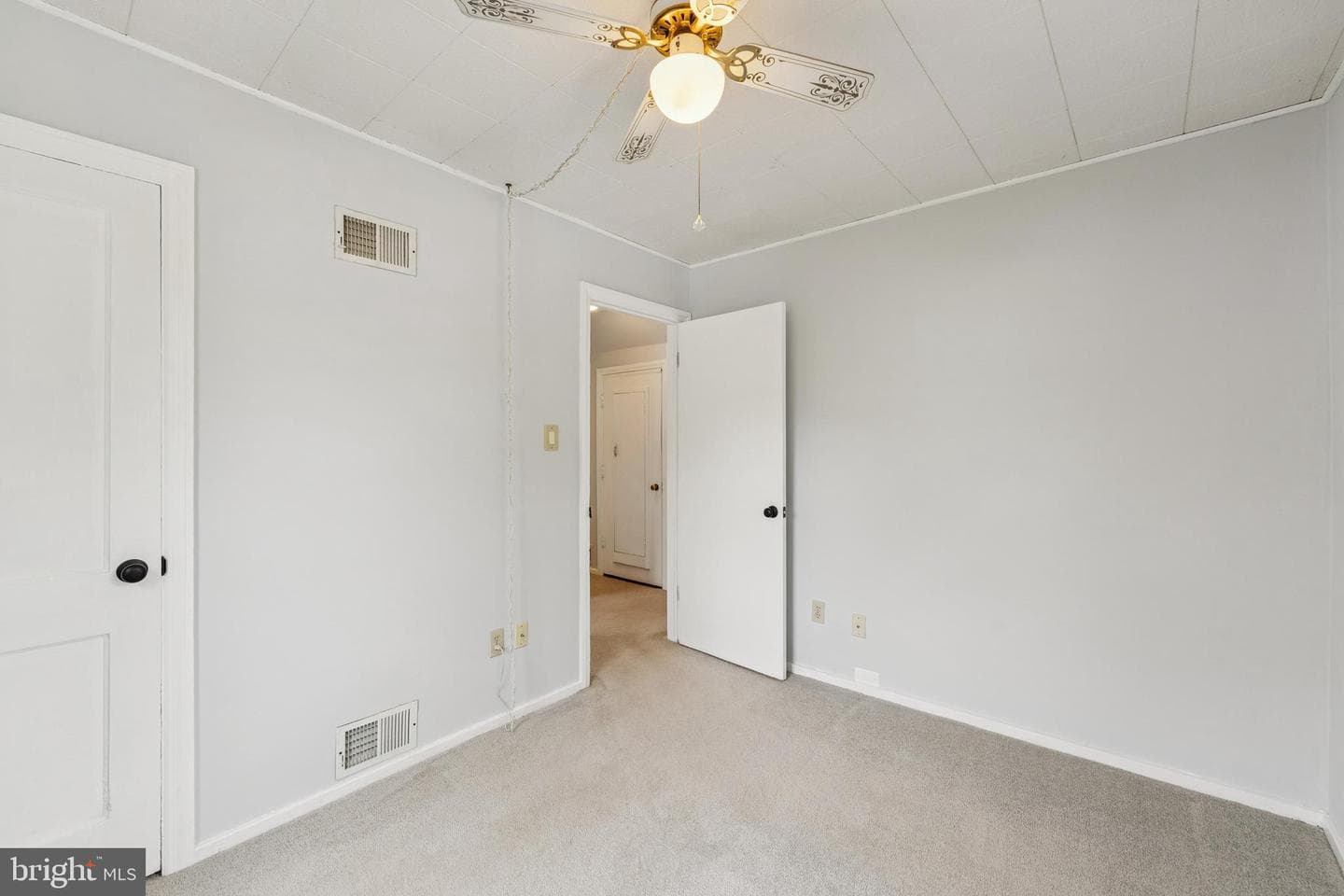 6729 Williams Drive photo 17