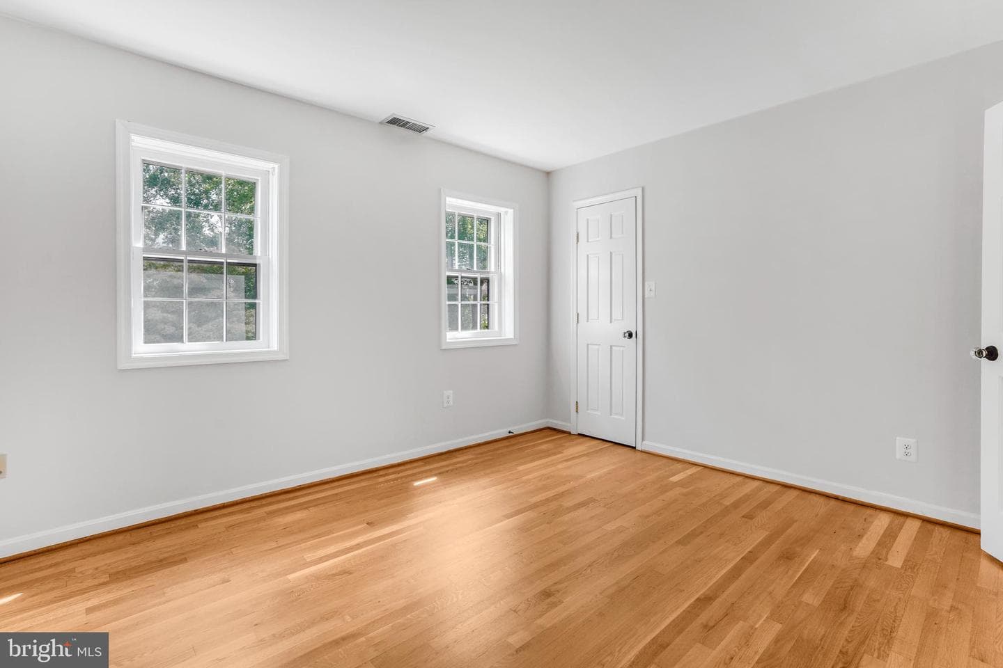 1218 Kensington Road photo 14
