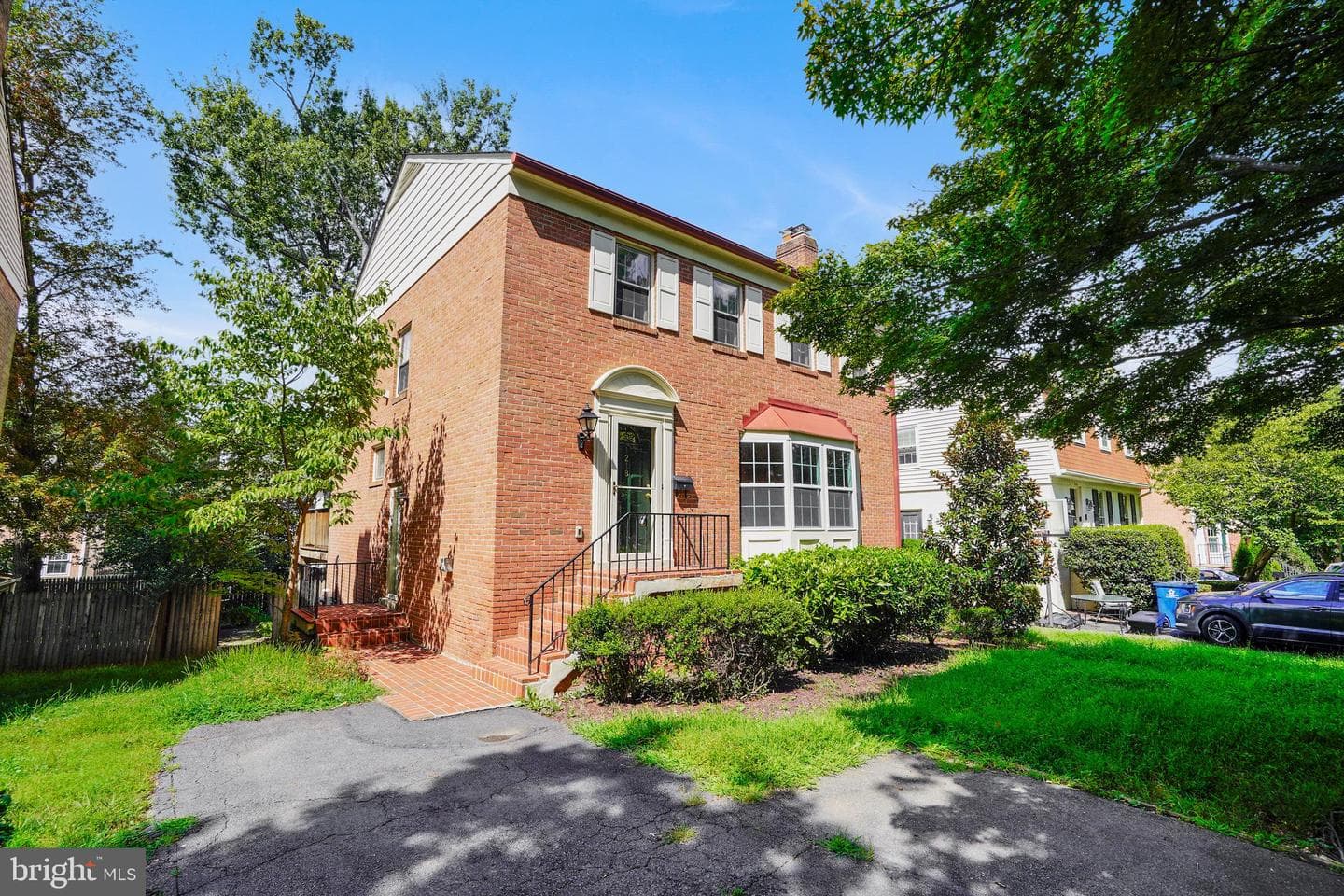 1218 Kensington Road photo 2