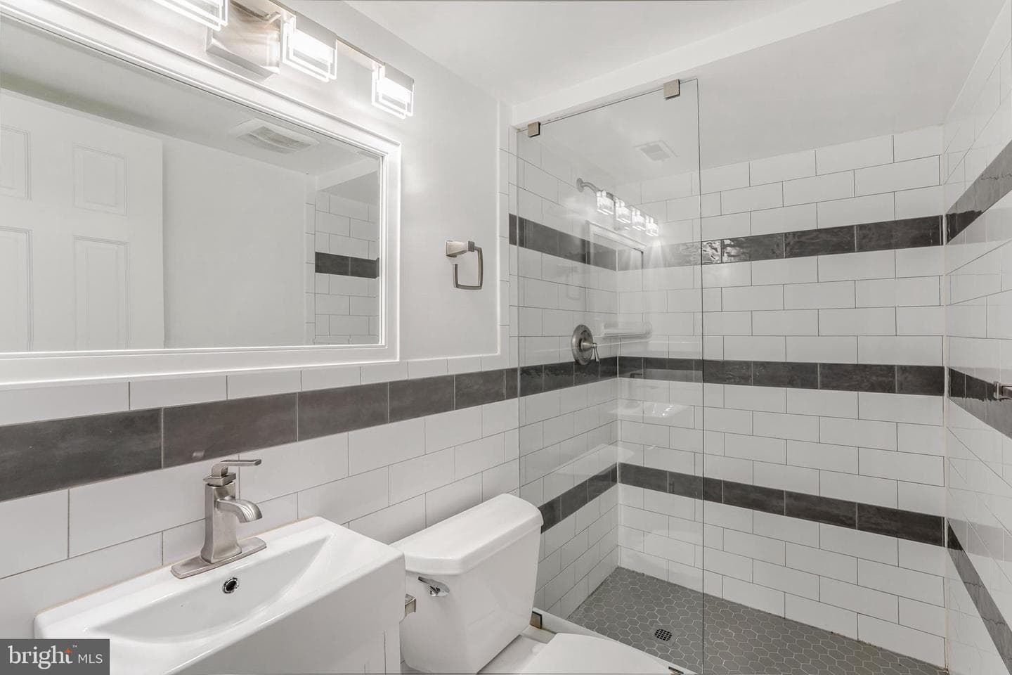 1218 Kensington Road photo 23