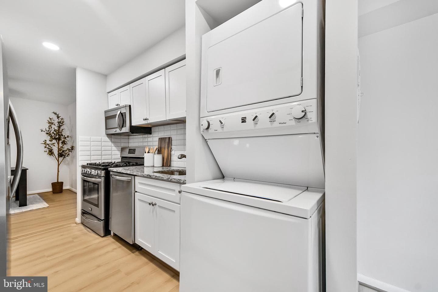 11224 Chestnut Grove Square #228 photo 12